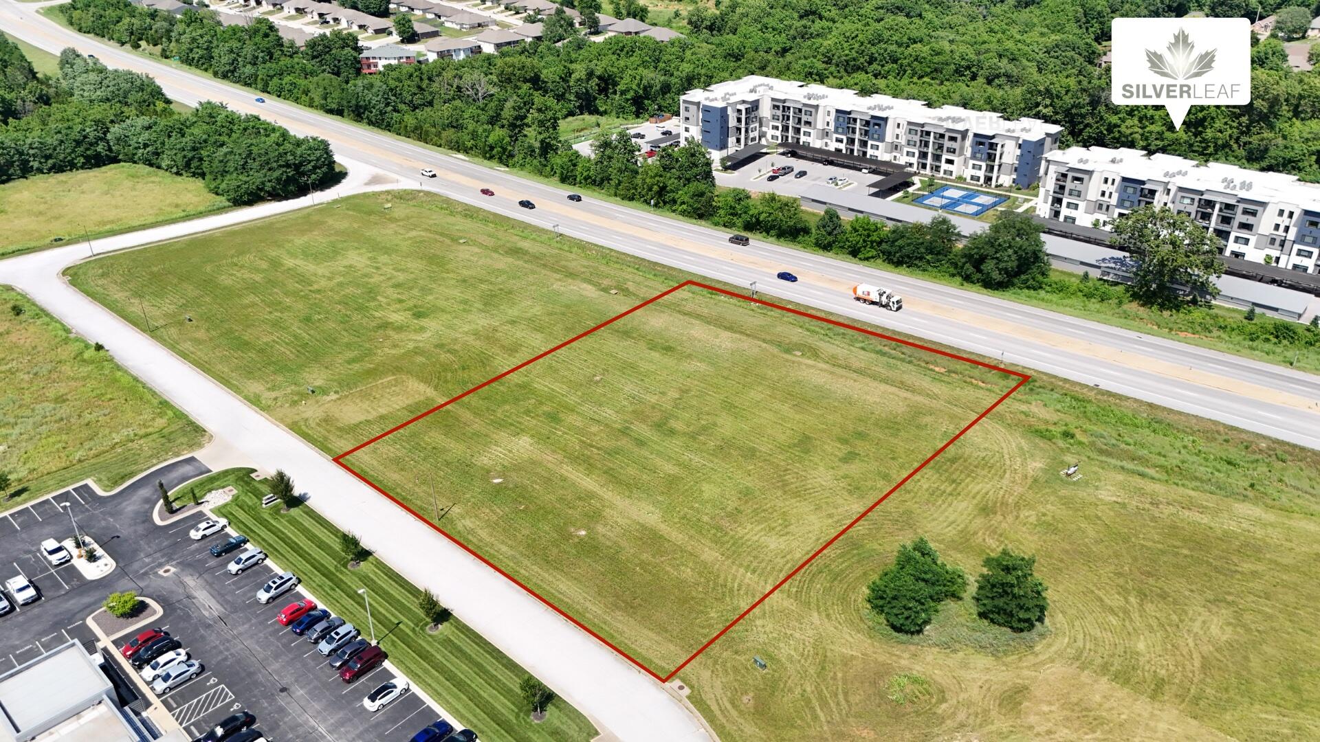 Photo 4 - Commercial Lease for sale – 4100  Wilson Creek Marketplace   Battlefield, MO