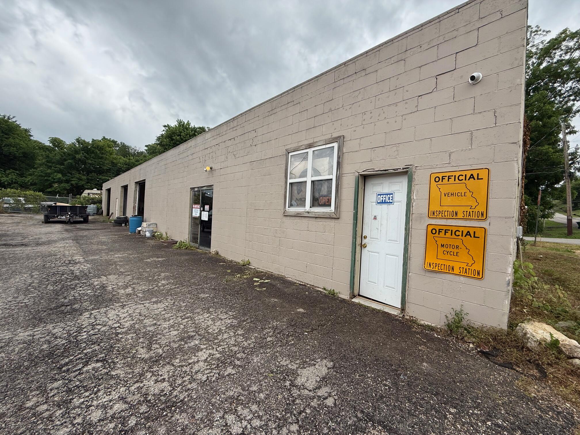 Photo 16 - Commercial Sale for sale – 103  Vine   Thayer, MO