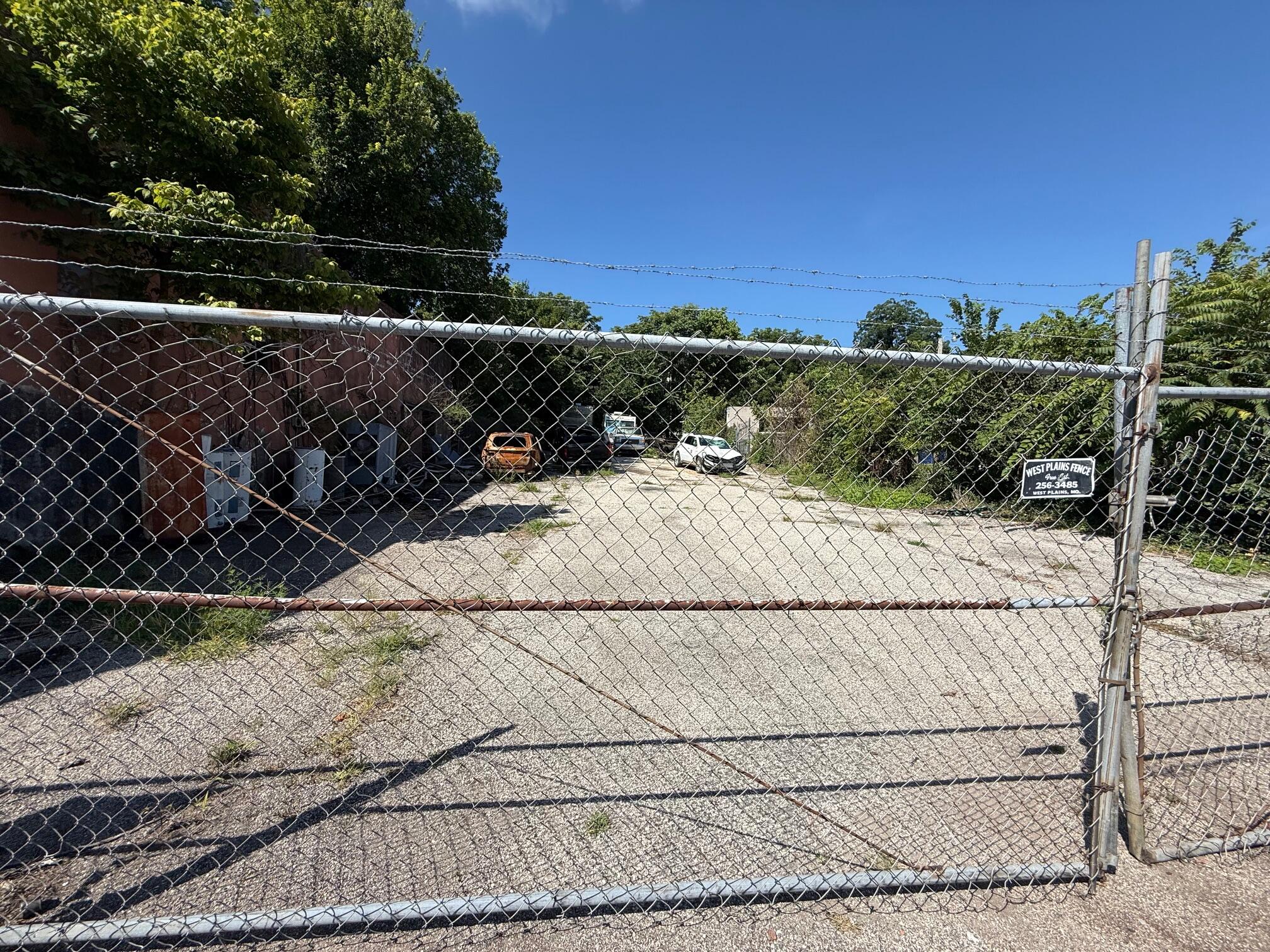 Photo 14 - Commercial Sale for sale – 103  Vine   Thayer, MO