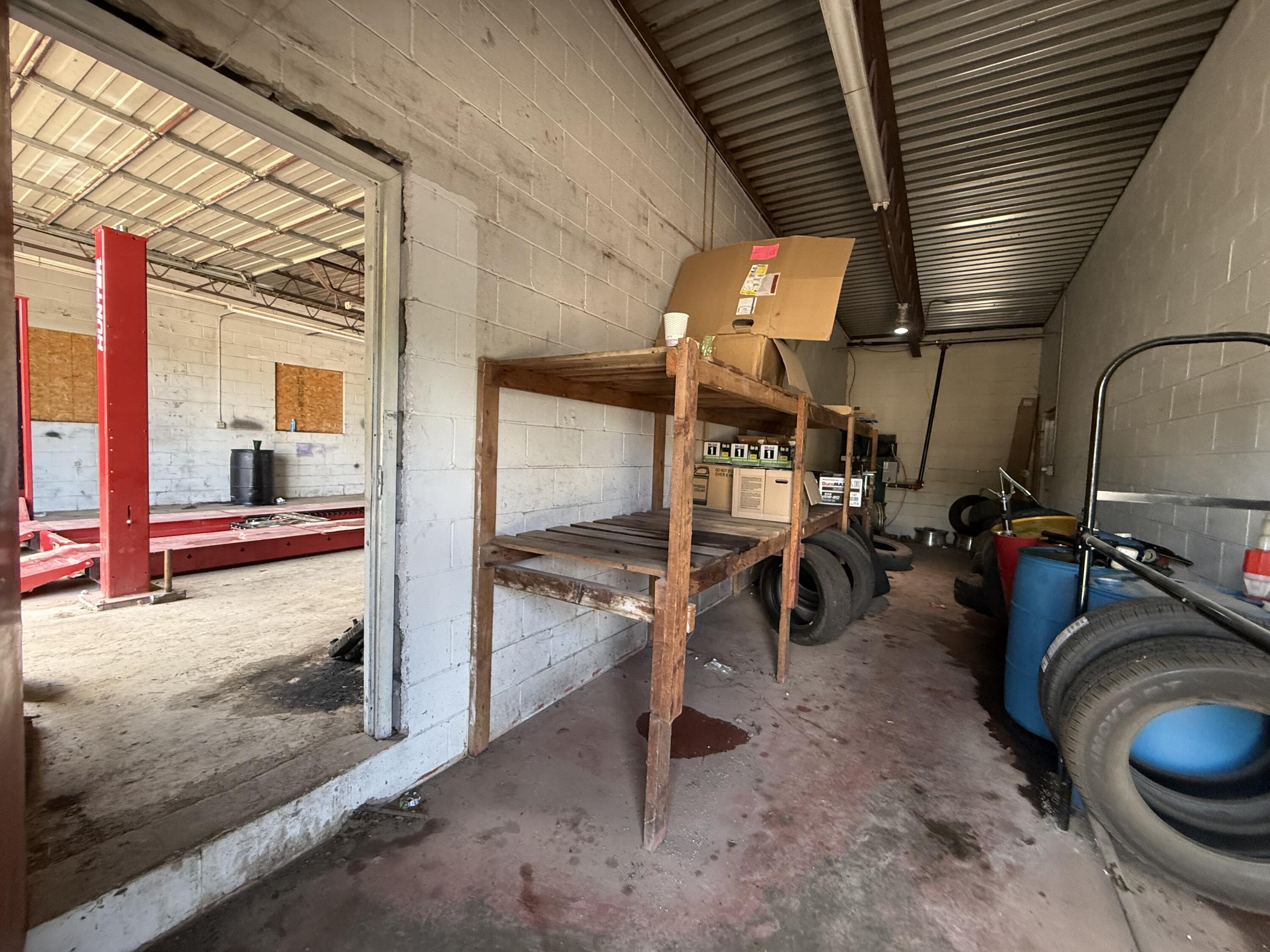 Photo 9 - Commercial Sale for sale – 103  Vine   Thayer, MO