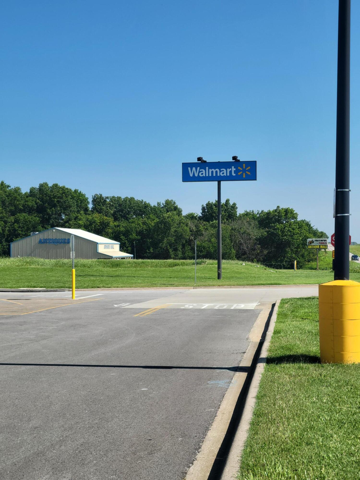 Photo 20 - Commercial Sale for sale – 13 SW 1st Lane  Lamar, MO