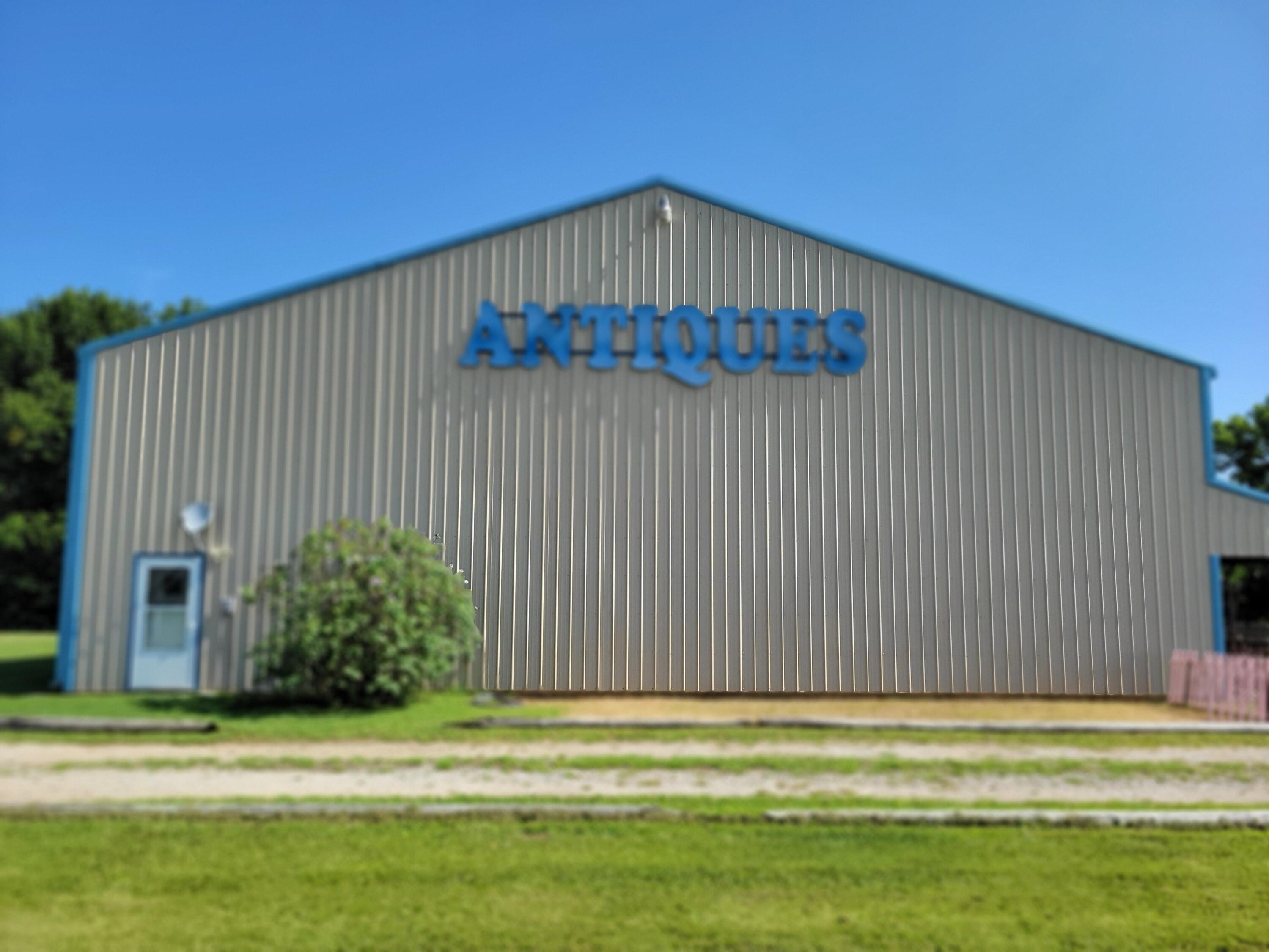 Photo 4 - Commercial Sale for sale – 13 SW 1st Lane  Lamar, MO