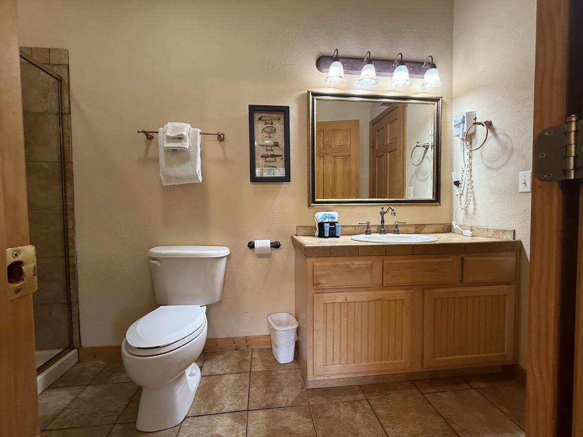 Photo 10 - Residential for sale – 119  Grand Mountain Avenue  Branson, MO