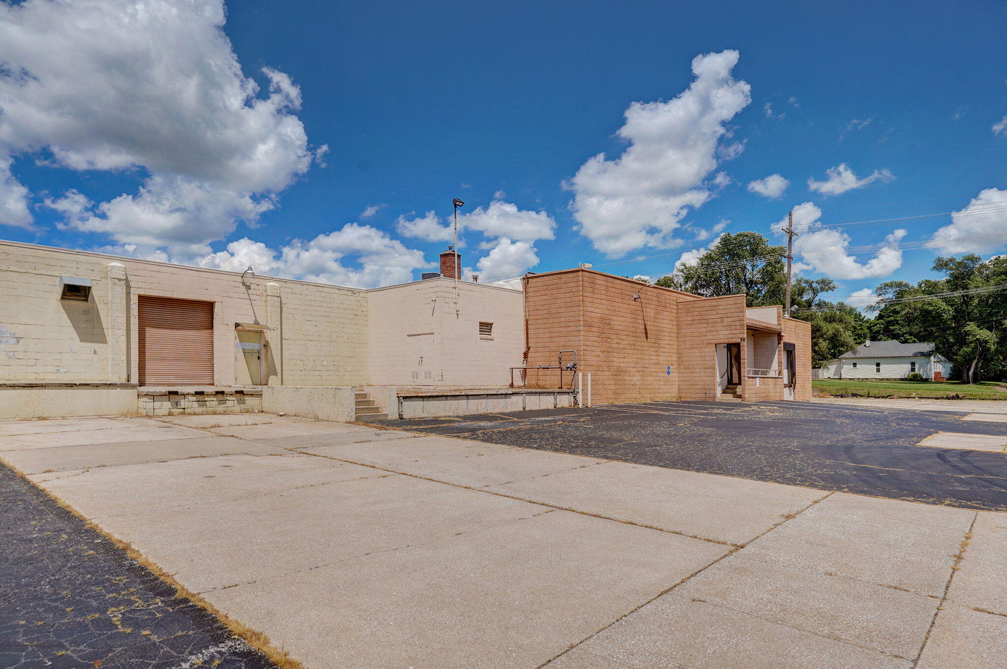 Photo 4 - Commercial Sale for sale – 1301 W Webster Street  Springfield, MO