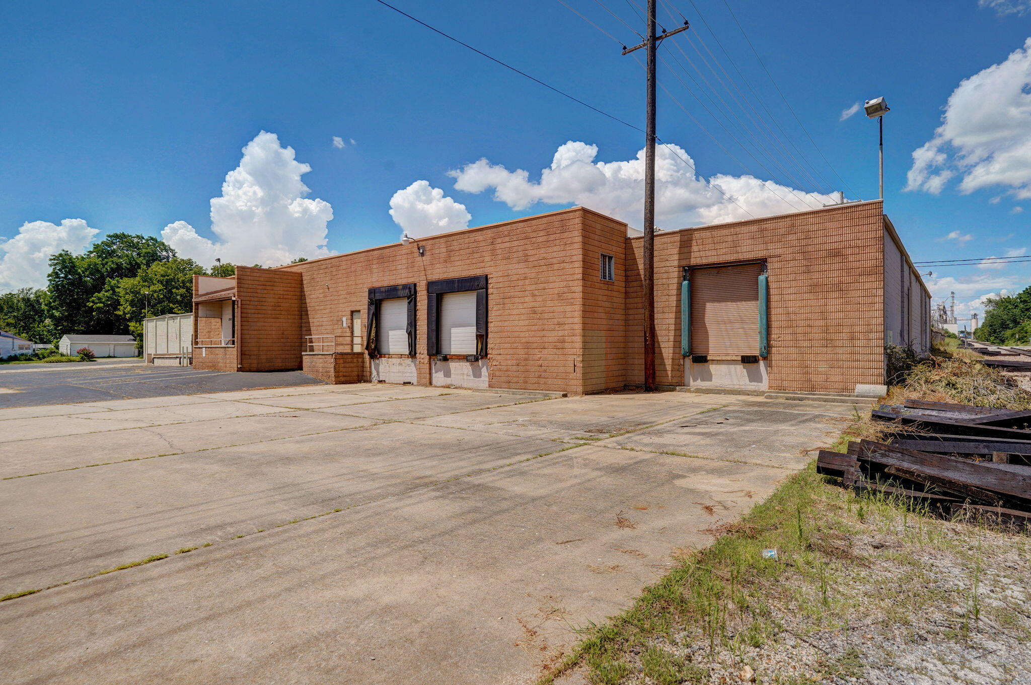 Photo 2 - Commercial Sale for sale – 1301 W Webster Street  Springfield, MO