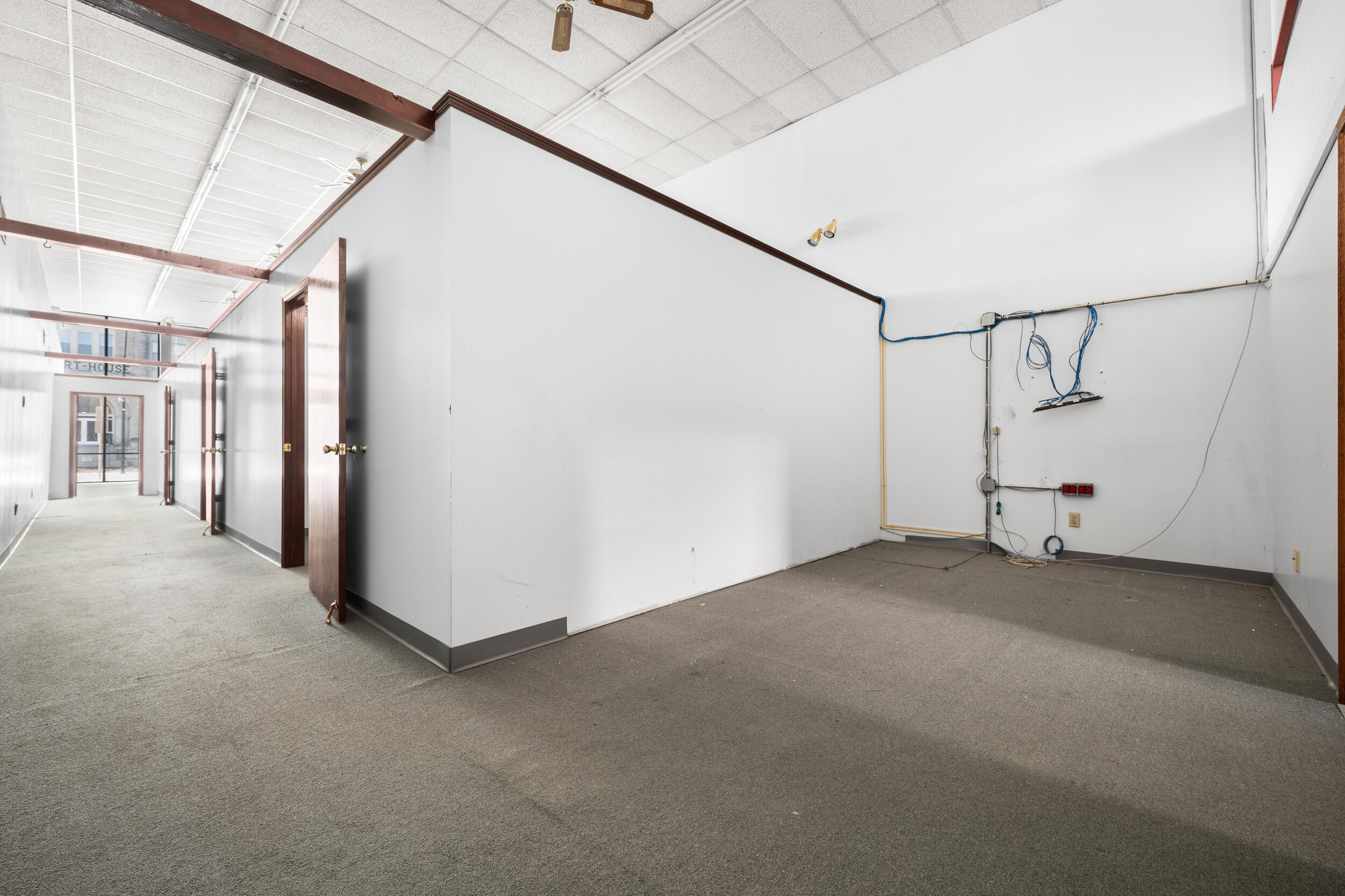 Photo 12 - Commercial Sale for sale – 107 E Broadway Street  Bolivar, MO
