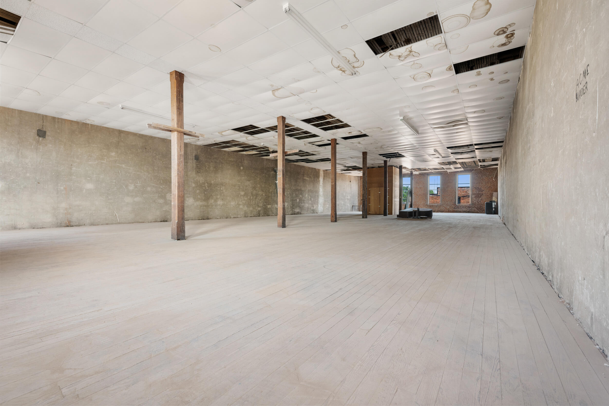 Photo 50 - Commercial Sale for sale – 107 E Broadway Street  Bolivar, MO