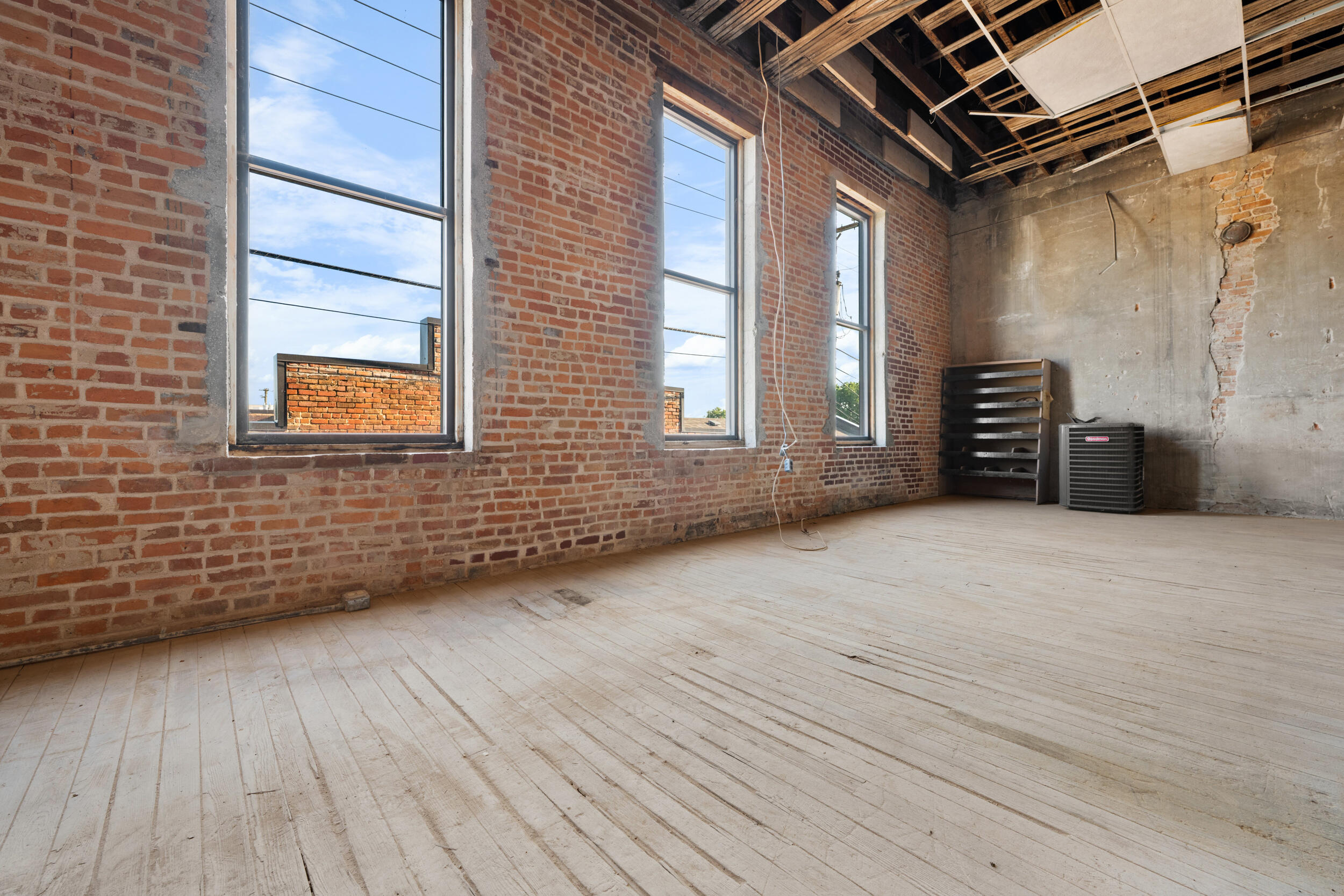 Photo 57 - Commercial Sale for sale – 107 E Broadway Street  Bolivar, MO