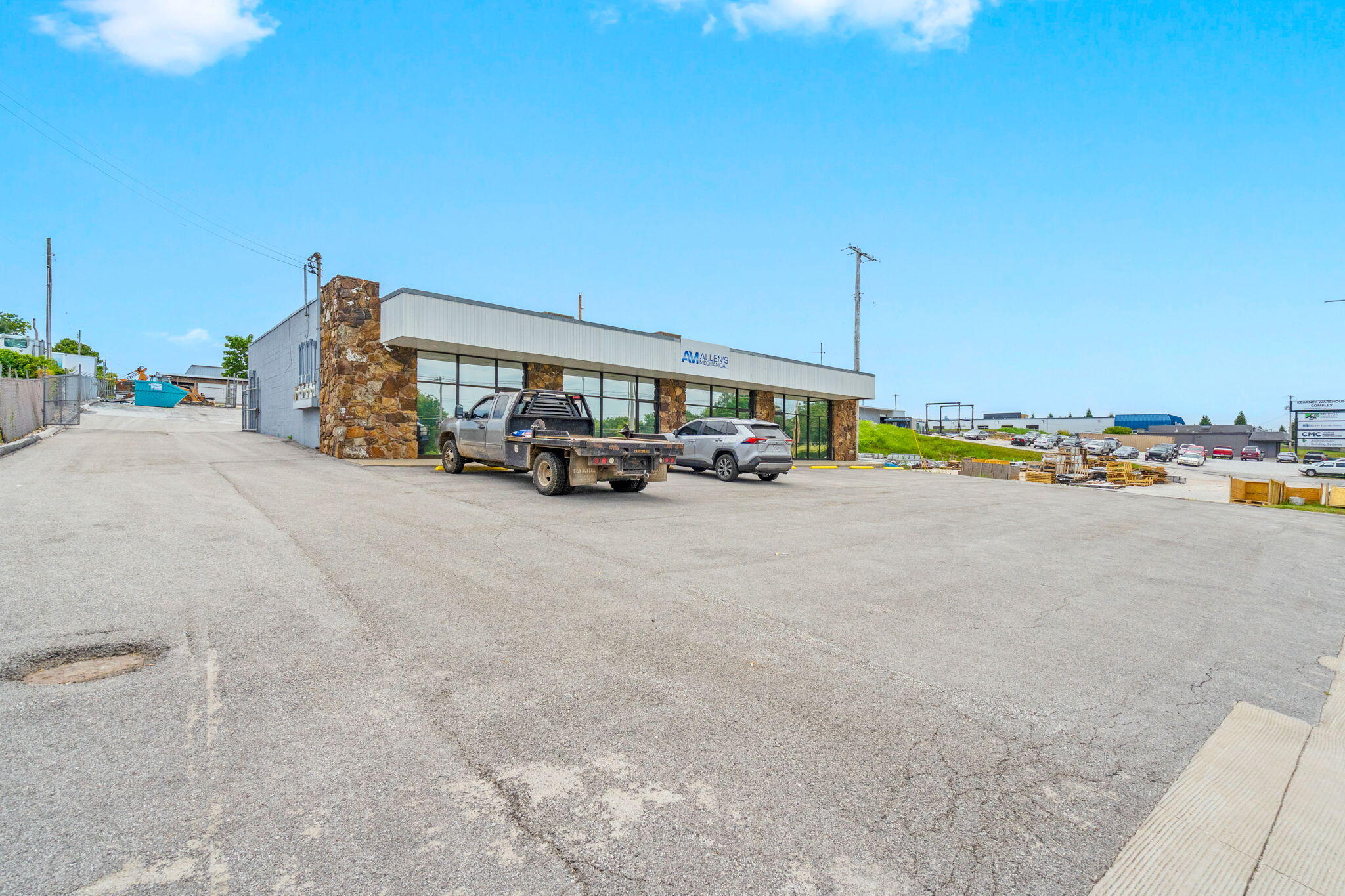 Photo 4 - Commercial Sale for sale – 2752 E Kearney Street  Springfield, MO
