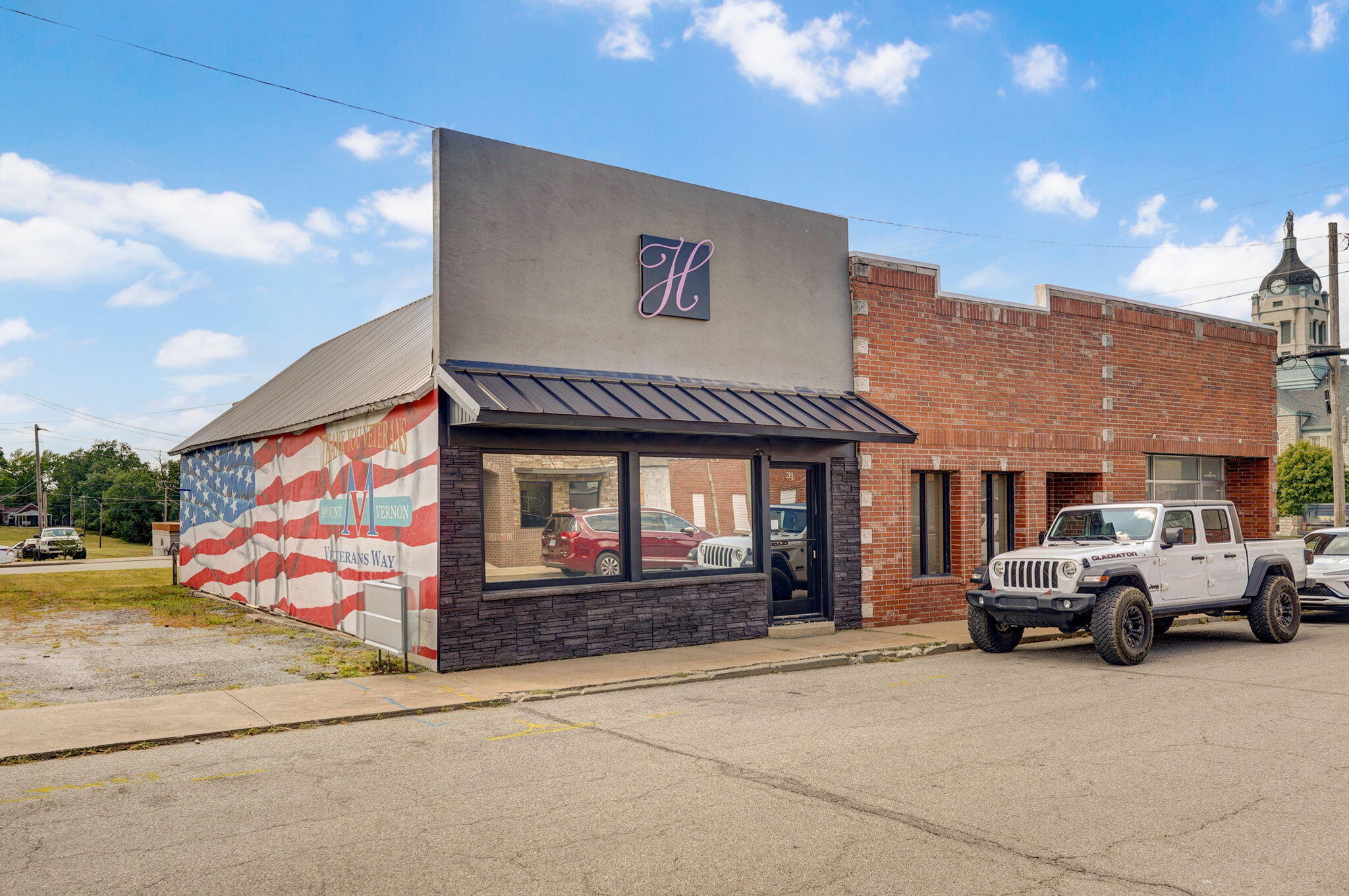 Photo 3 - Commercial Sale for sale – 219 S Hickory Street  Mt Vernon, MO