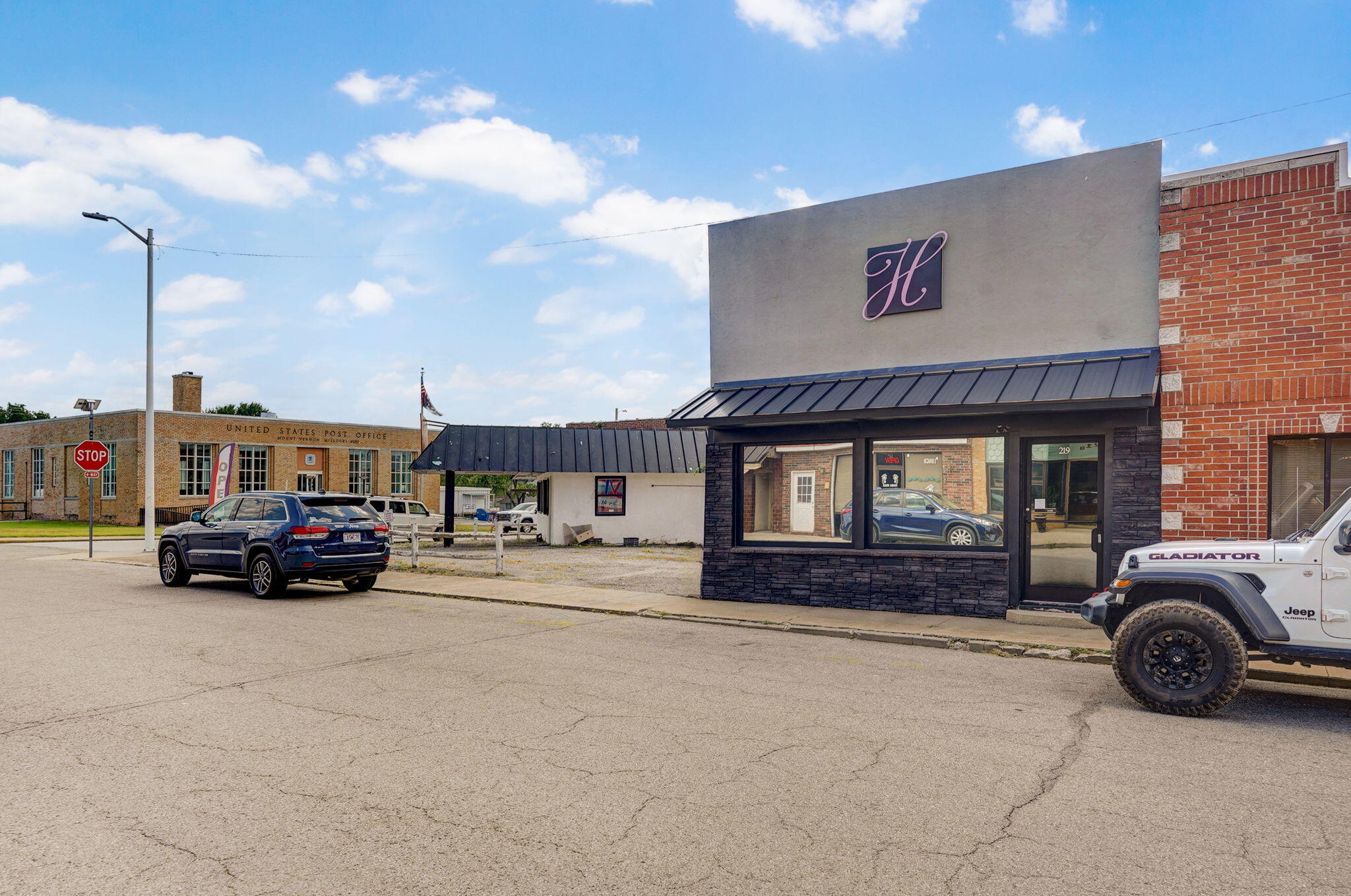 Photo 2 - Commercial Sale for sale – 219 S Hickory Street  Mt Vernon, MO