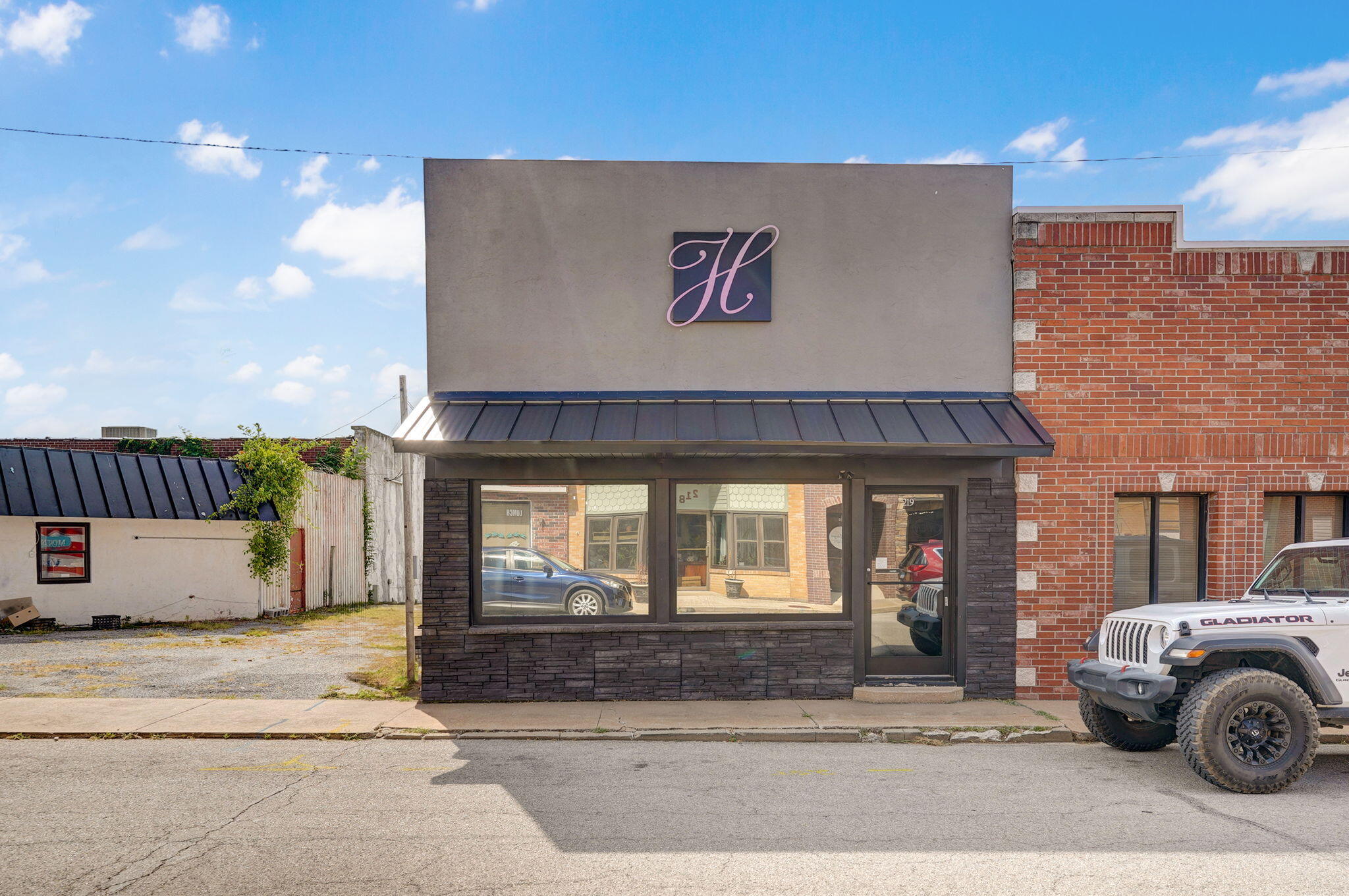 Photo 4 - Commercial Sale for sale – 219 S Hickory Street  Mt Vernon, MO