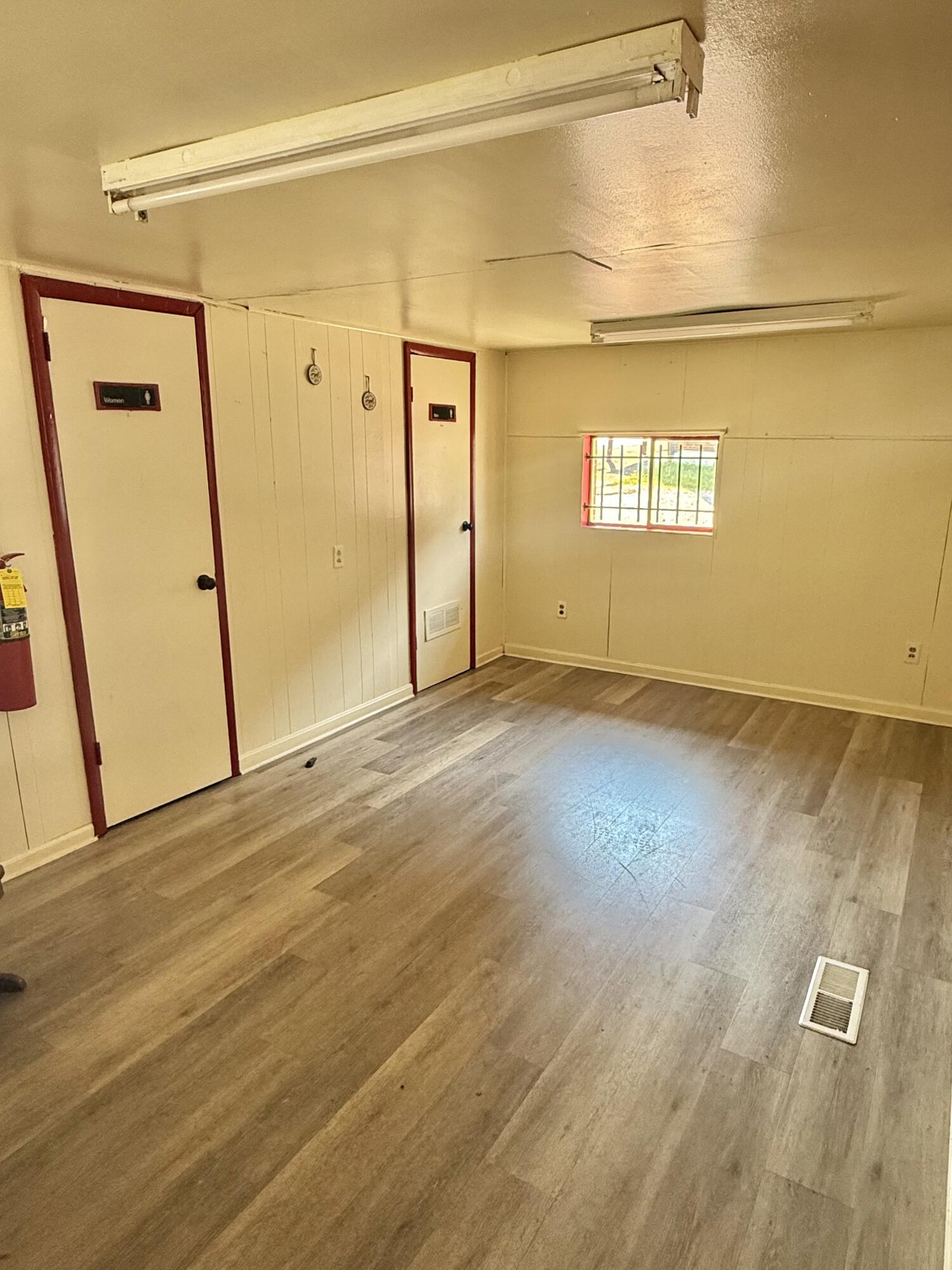 Photo 13 - Commercial Sale for sale – 127 E Rolla Street  Hartville, MO