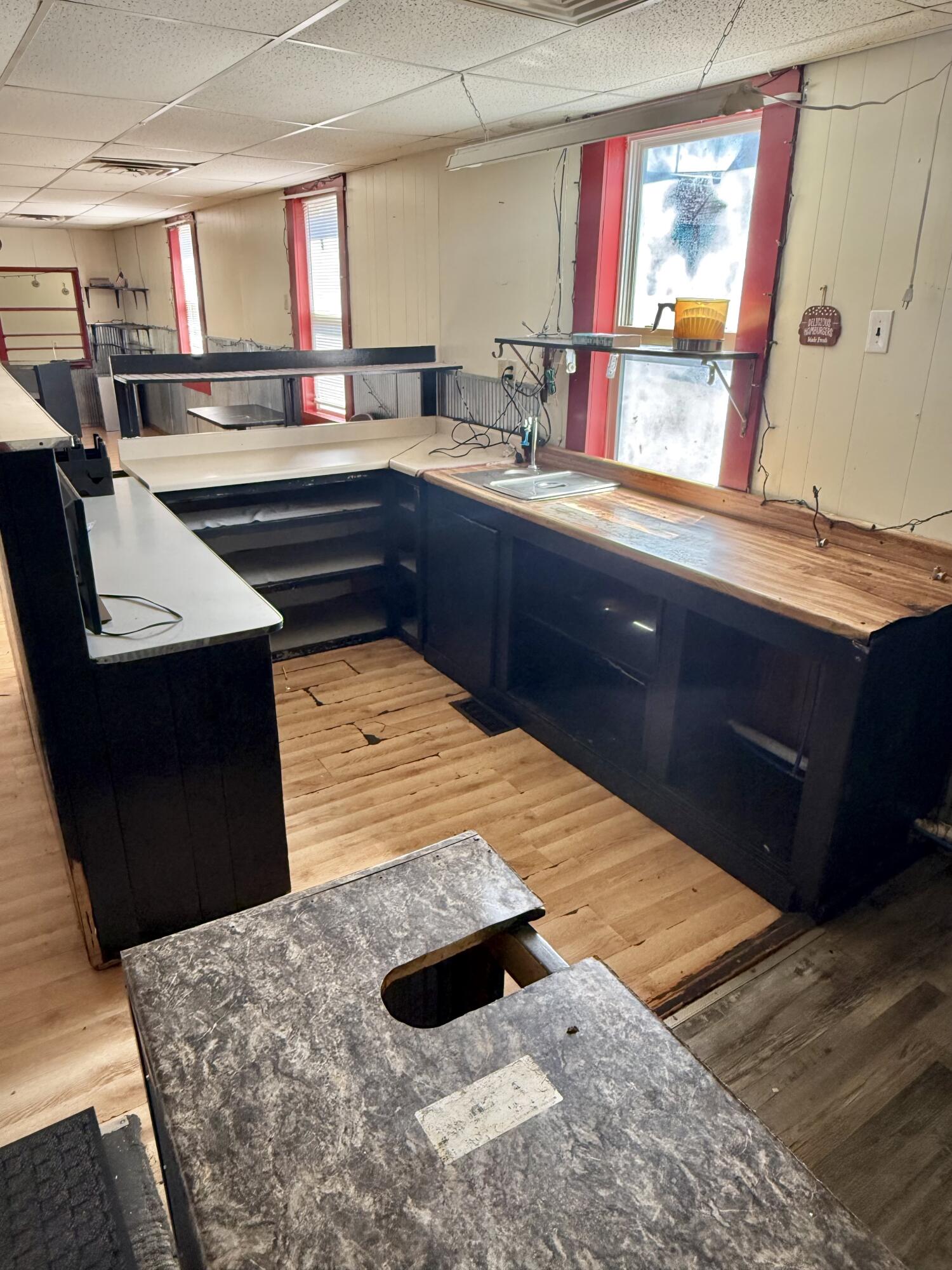 Photo 11 - Commercial Sale for sale – 127 E Rolla Street  Hartville, MO