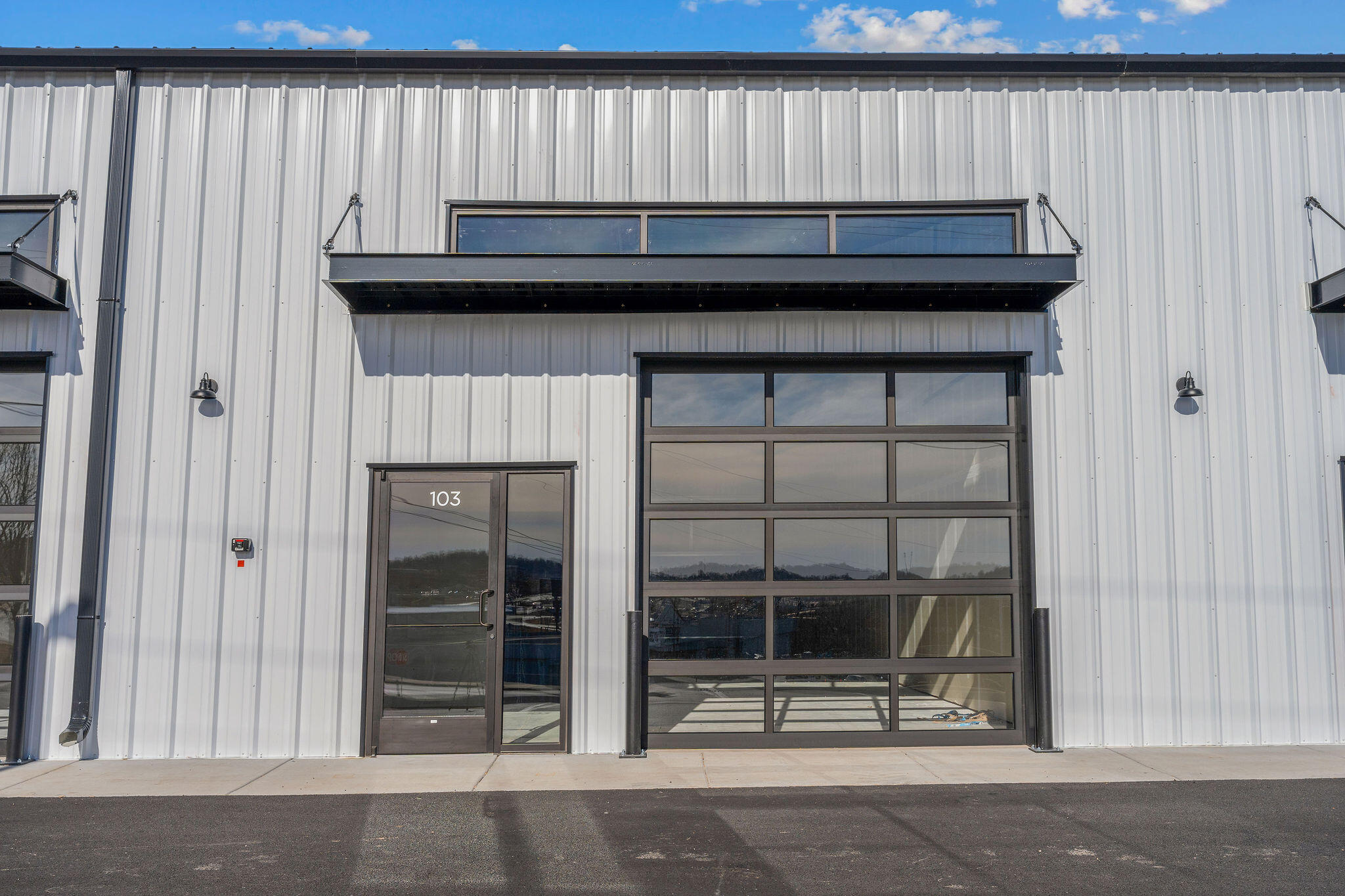 Photo 3 - Commercial Lease for sale – 201  Blue Sky Lane  Hollister, MO