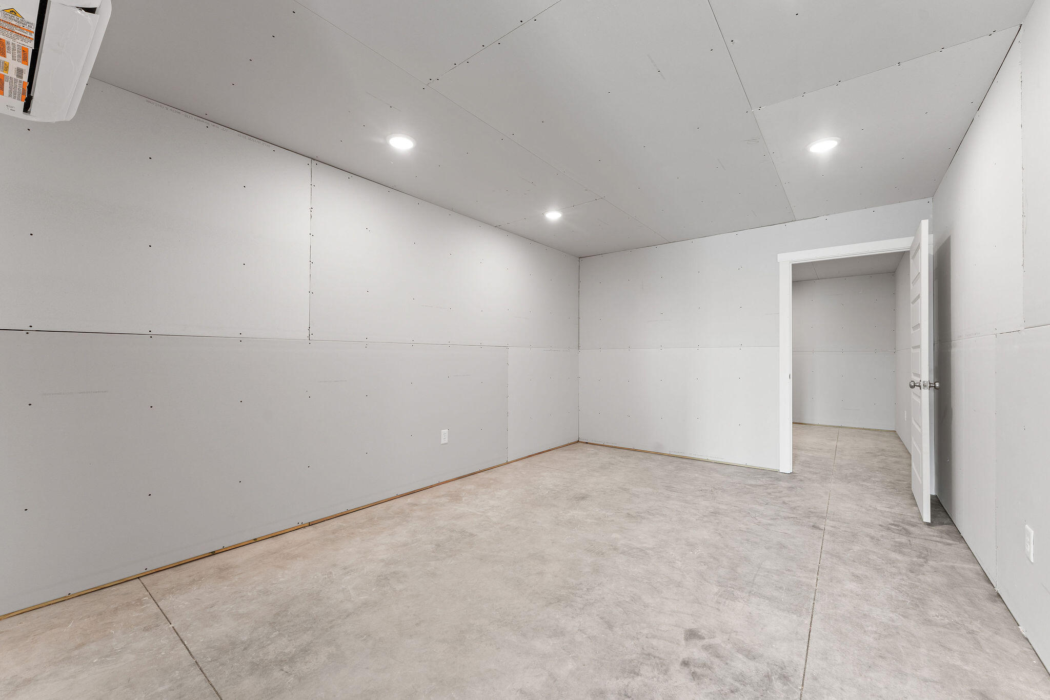 Photo 12 - Commercial Lease for sale – 201  Blue Sky Lane  Hollister, MO