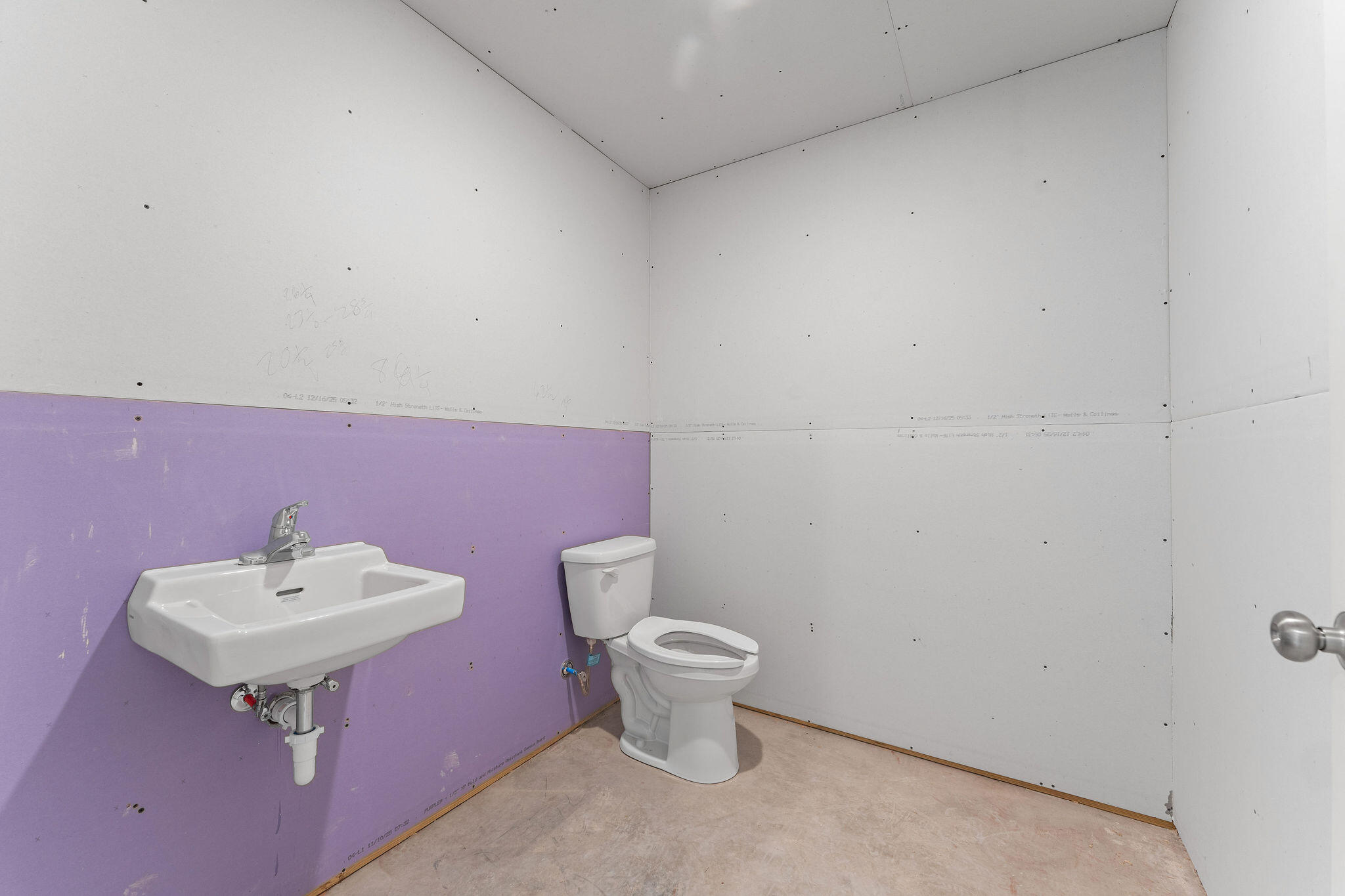 Photo 18 - Commercial Lease for sale – 201  Blue Sky Lane  Hollister, MO