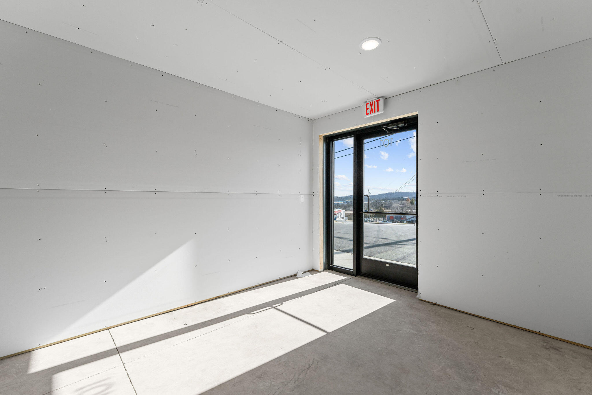 Photo 10 - Commercial Lease for sale – 201  Blue Sky Lane  Hollister, MO