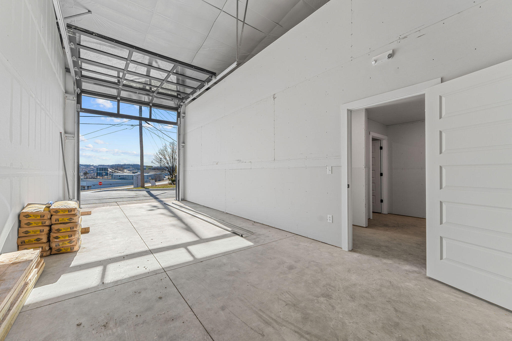 Photo 19 - Commercial Lease for sale – 201  Blue Sky Lane  Hollister, MO