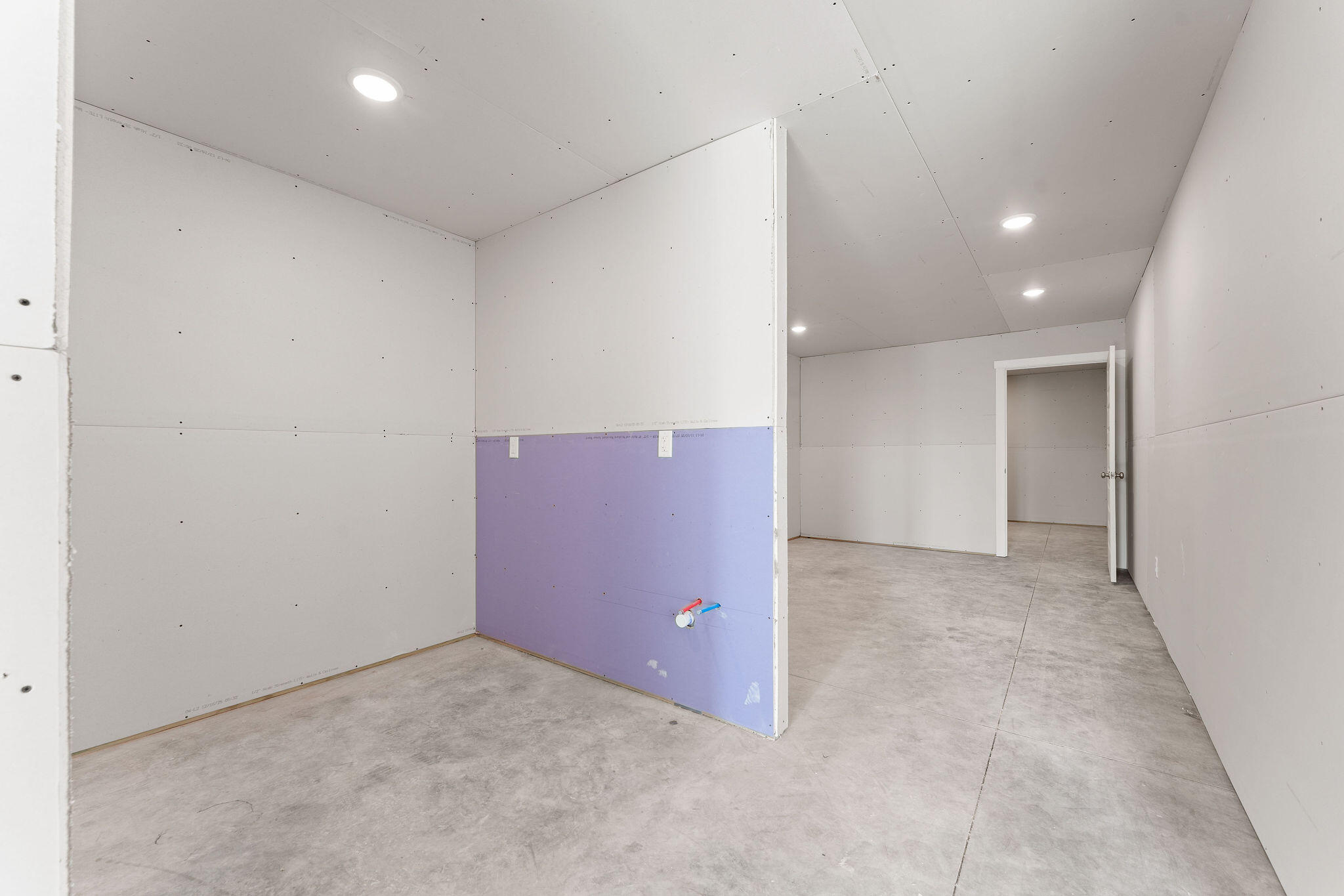 Photo 14 - Commercial Lease for sale – 201  Blue Sky Lane  Hollister, MO
