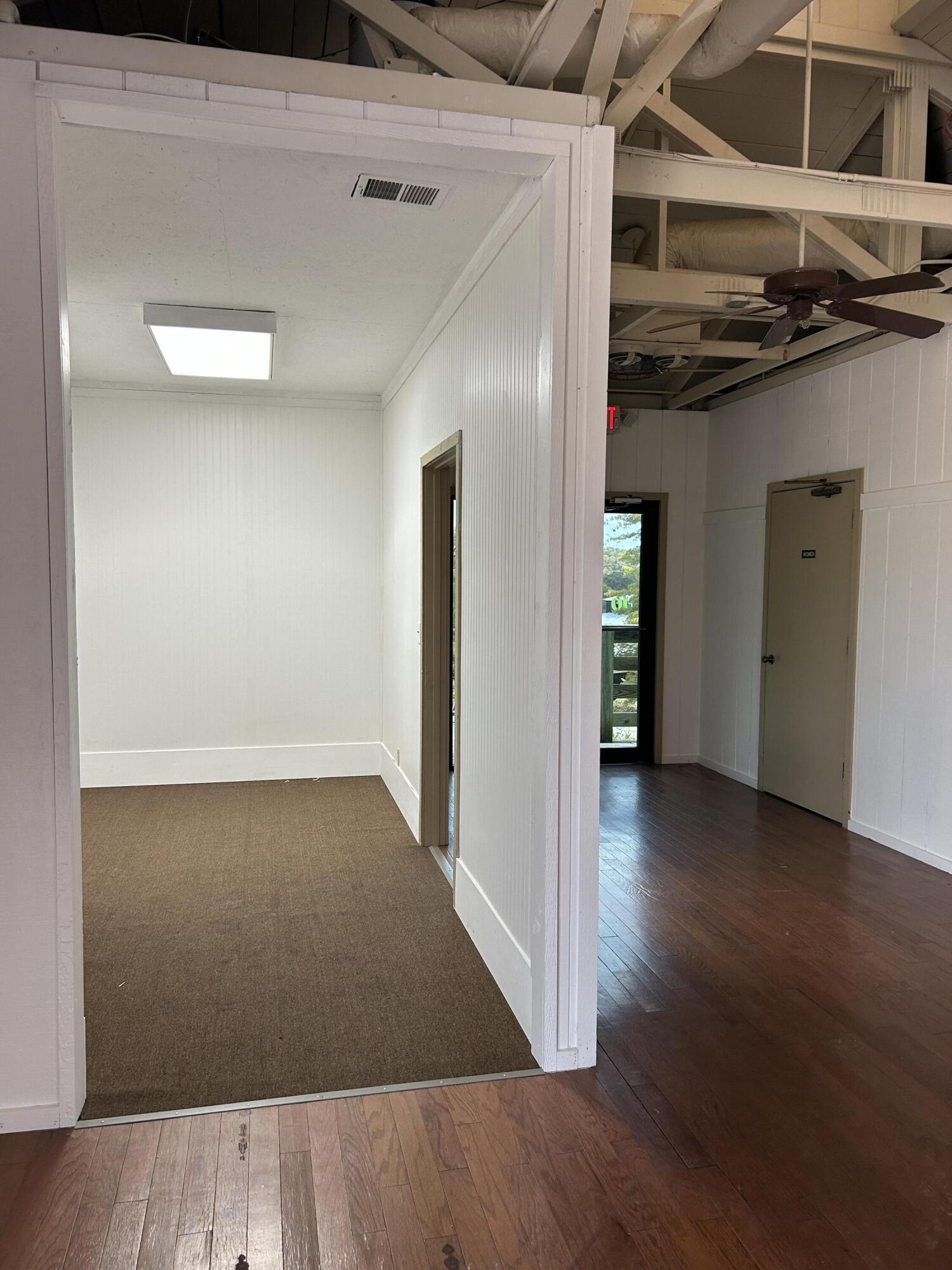 Photo 5 - Commercial Lease for sale – 1926 W 76 Country Blvd Boulevard  Branson, MO