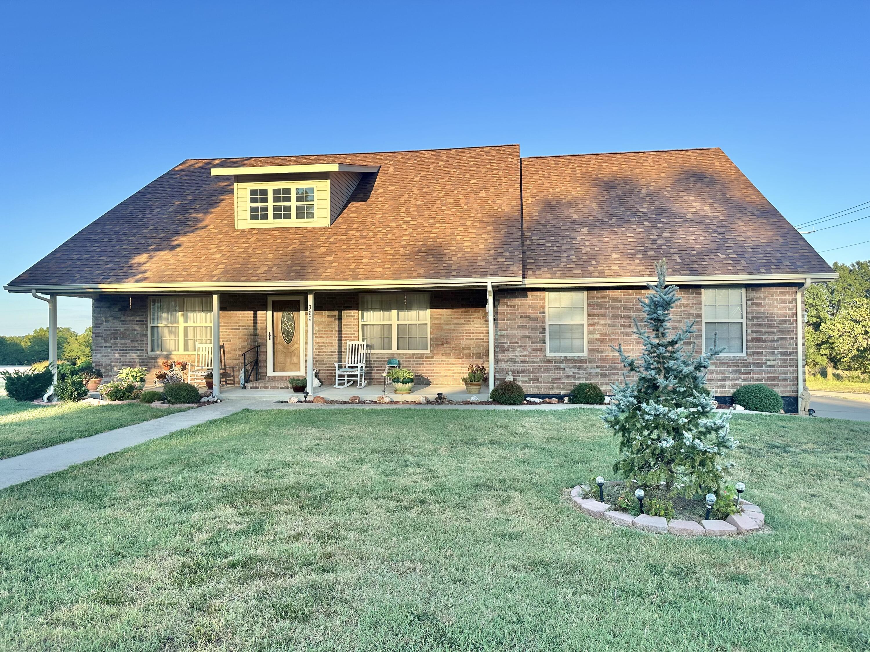 Photo 3 - Residential for sale – 380 S Hartford Avenue  Bolivar, MO