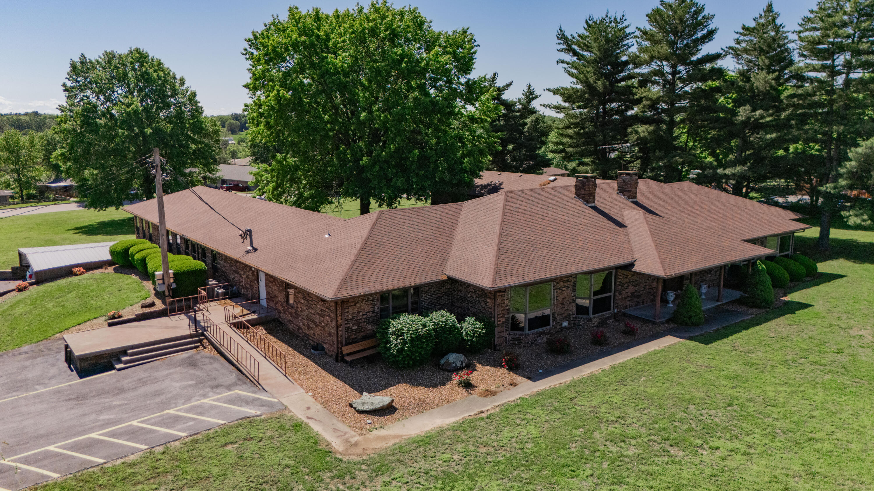 Photo 39 - Commercial Sale for sale – 807 N Briarwood   Bolivar, MO