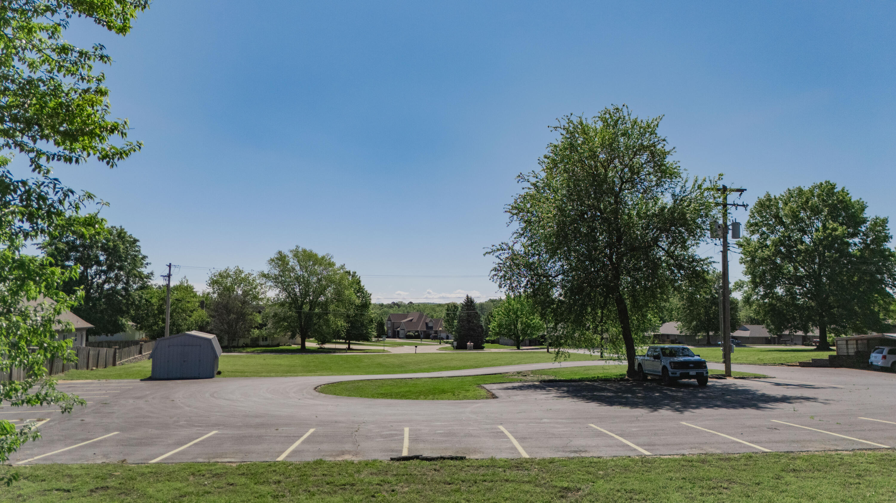 Photo 41 - Commercial Sale for sale – 807 N Briarwood   Bolivar, MO