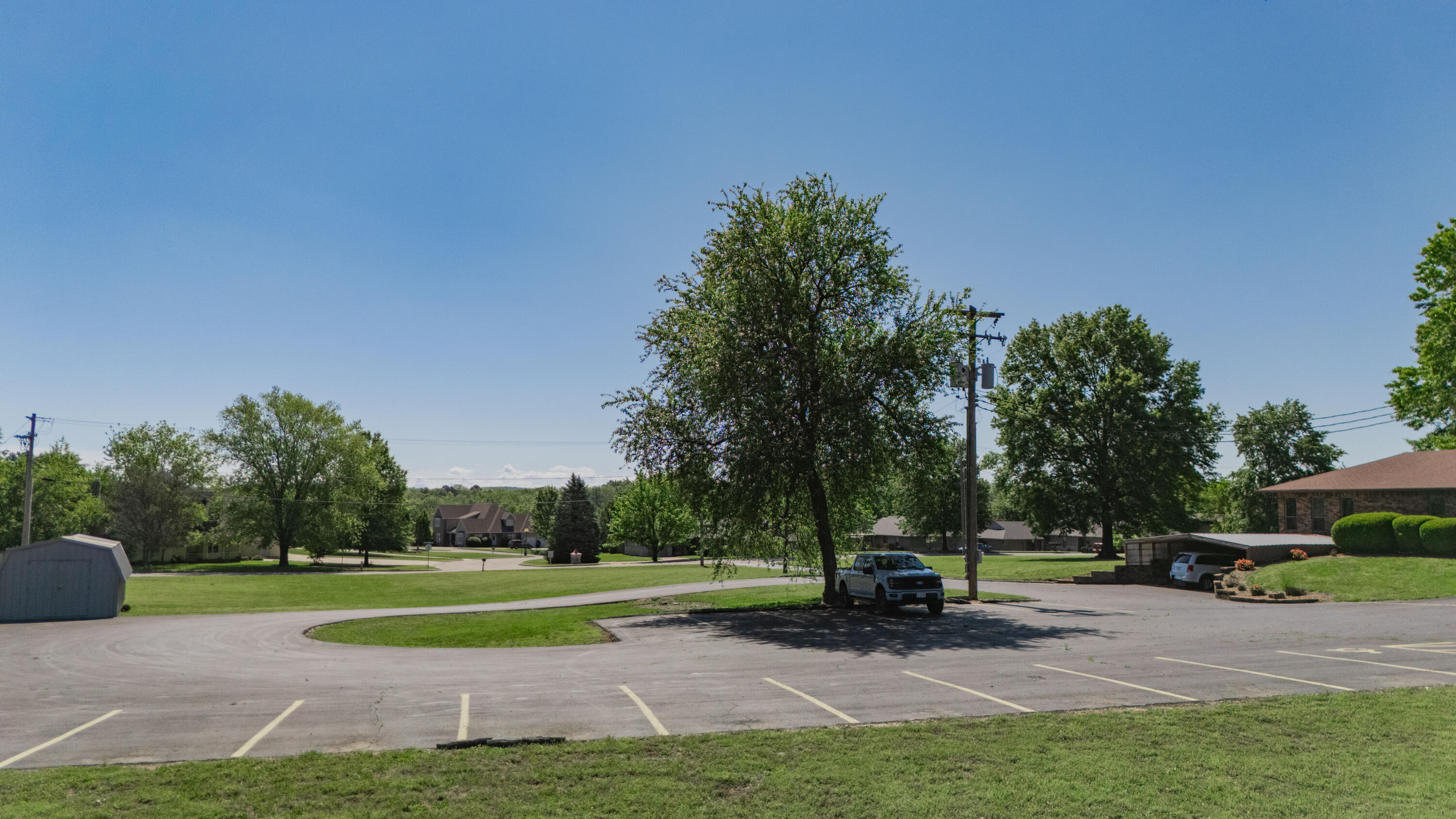 Photo 29 - Commercial Sale for sale – 807 N Briarwood   Bolivar, MO