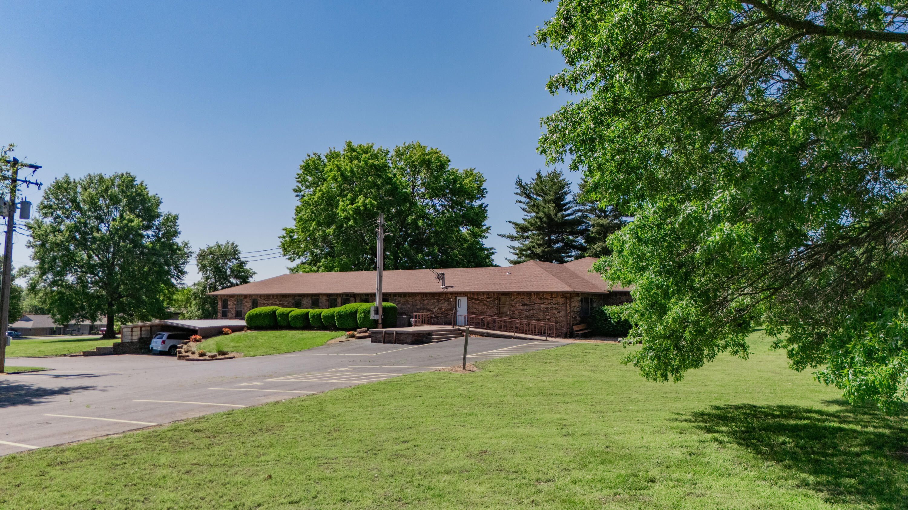 Photo 28 - Commercial Sale for sale – 807 N Briarwood   Bolivar, MO
