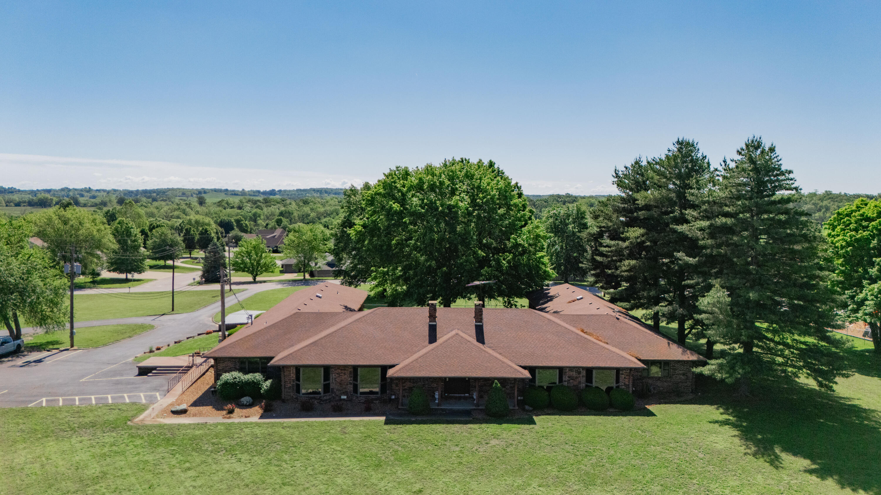 Photo 20 - Commercial Sale for sale – 807 N Briarwood   Bolivar, MO