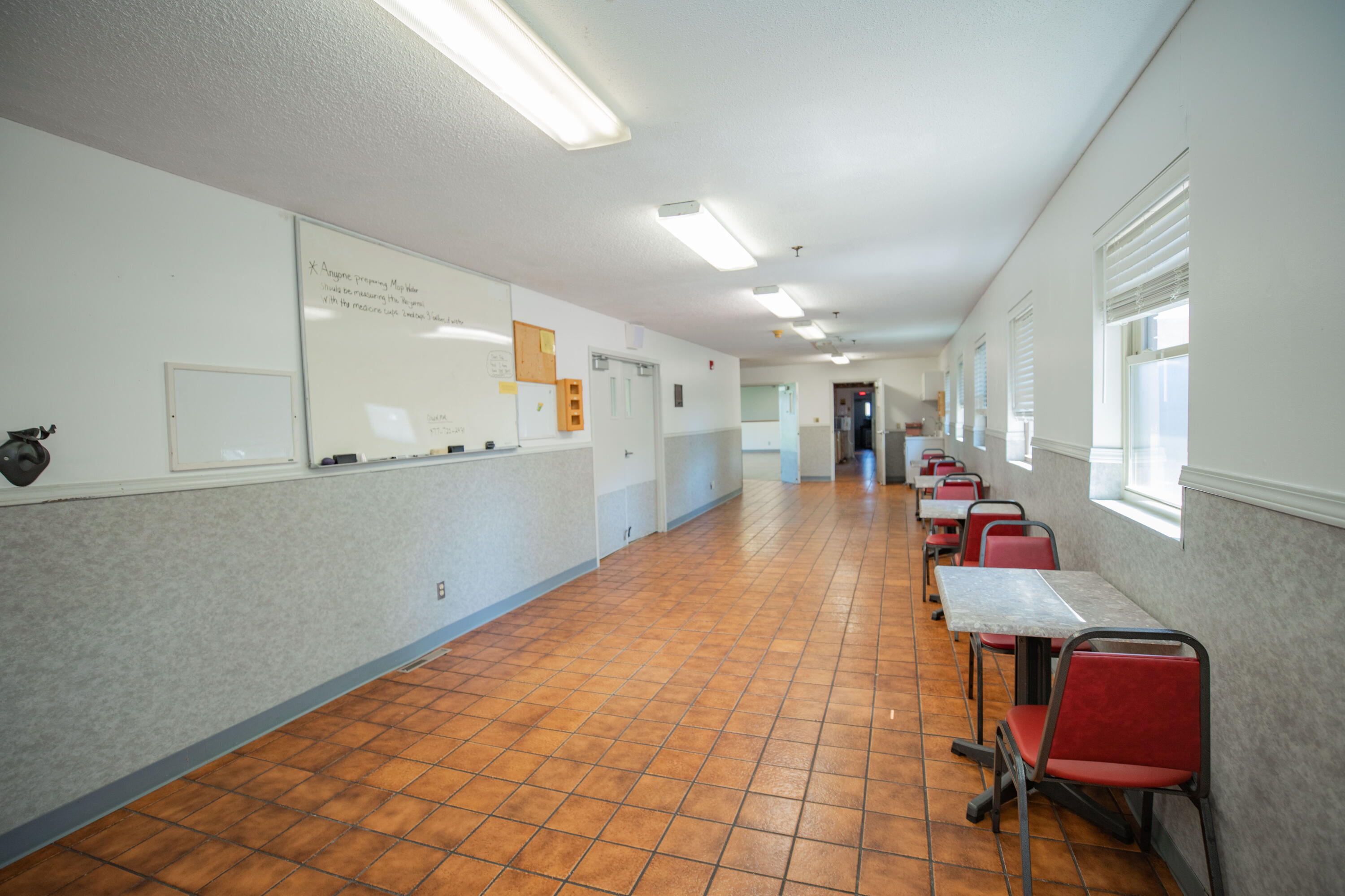 Photo 15 - Commercial Sale for sale – 807 N Briarwood   Bolivar, MO