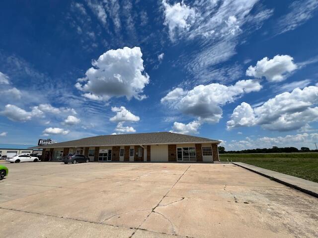 Photo 2 - Commercial Lease for sale – 4746 S 131st Road  Bolivar, MO