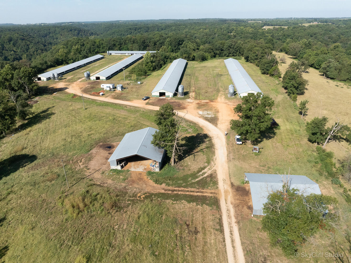 Farm for sale – 23992  Fr 1085   Seligman, MO