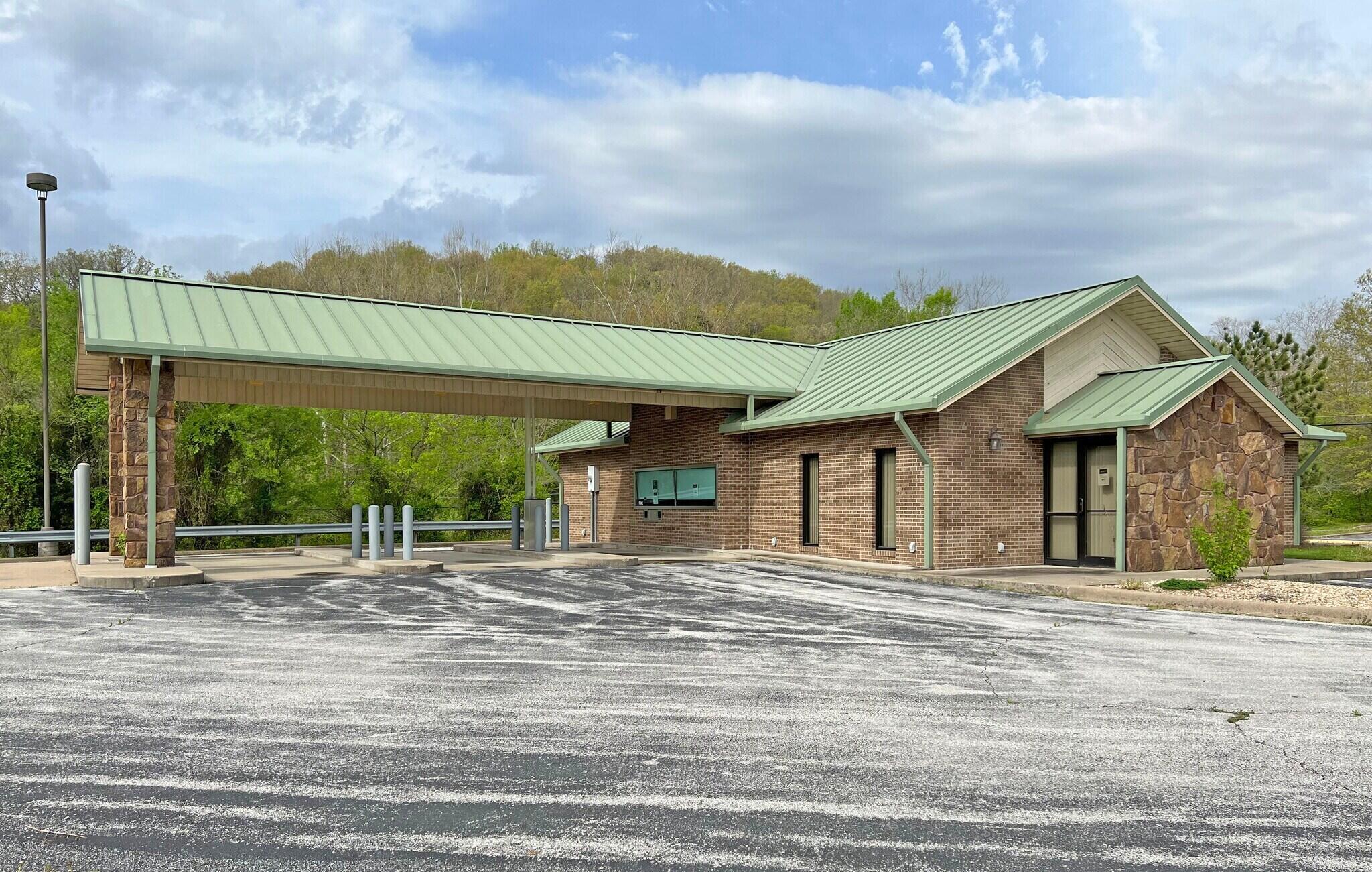 Commercial Lease for sale – 30667  State Highway 413   Galena, MO