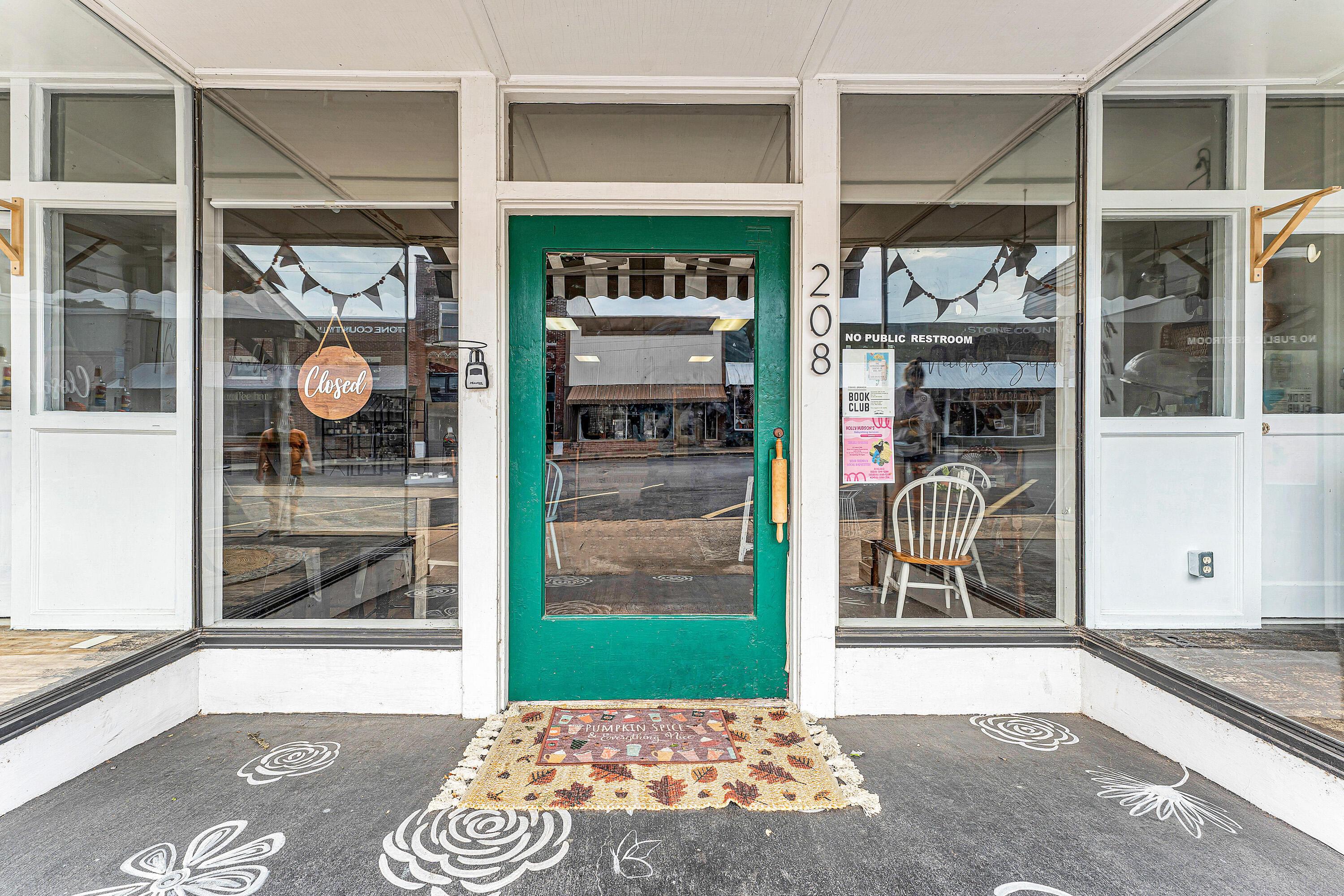 Photo 4 - Commercial Sale for sale – 208  Main Street  Crane, MO