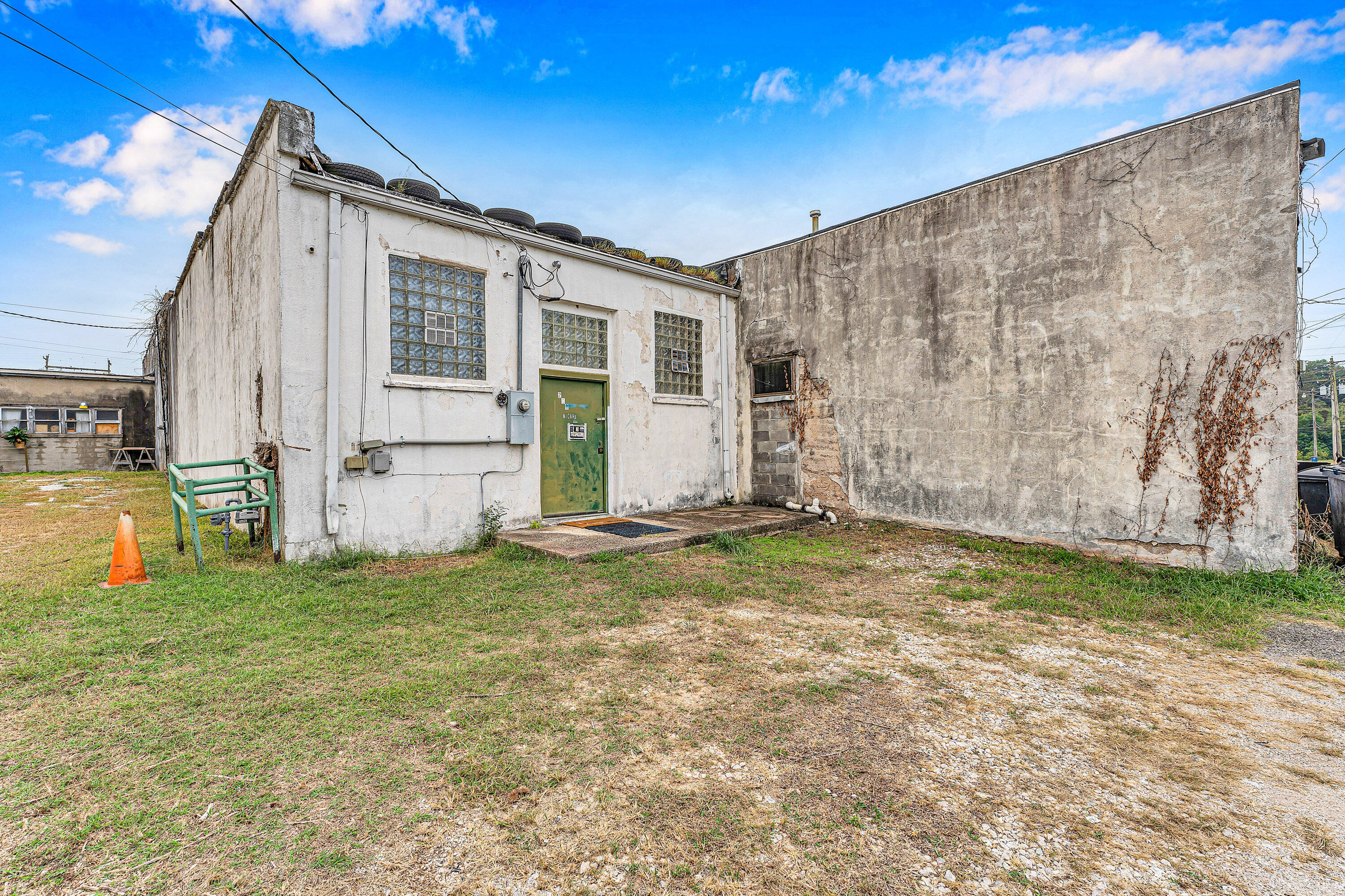 Photo 24 - Commercial Sale for sale – 208  Main Street  Crane, MO
