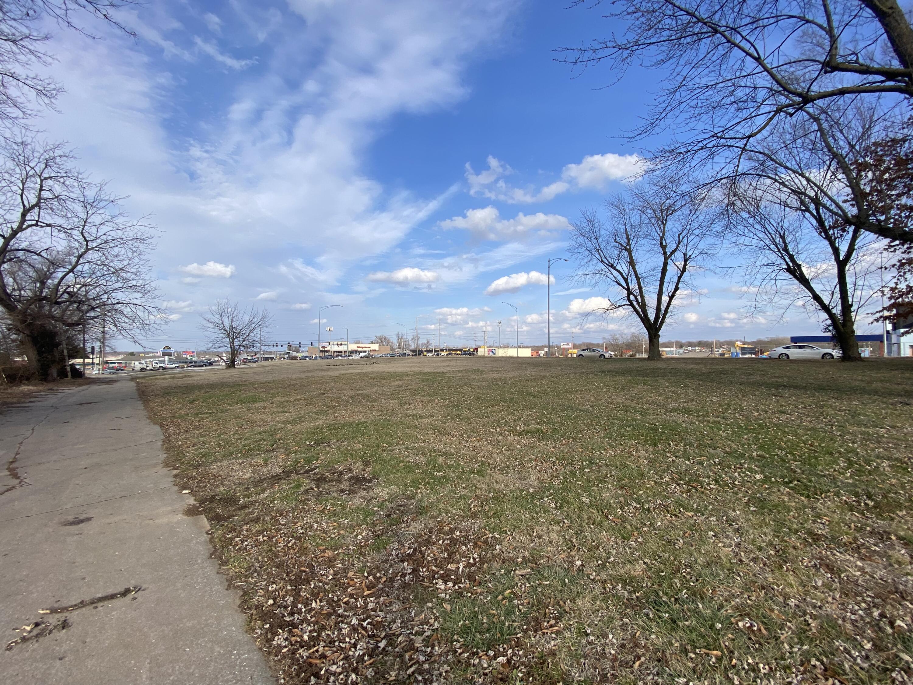 Photo 16 - Land for sale – 1624 W Kearney Street  Springfield, MO