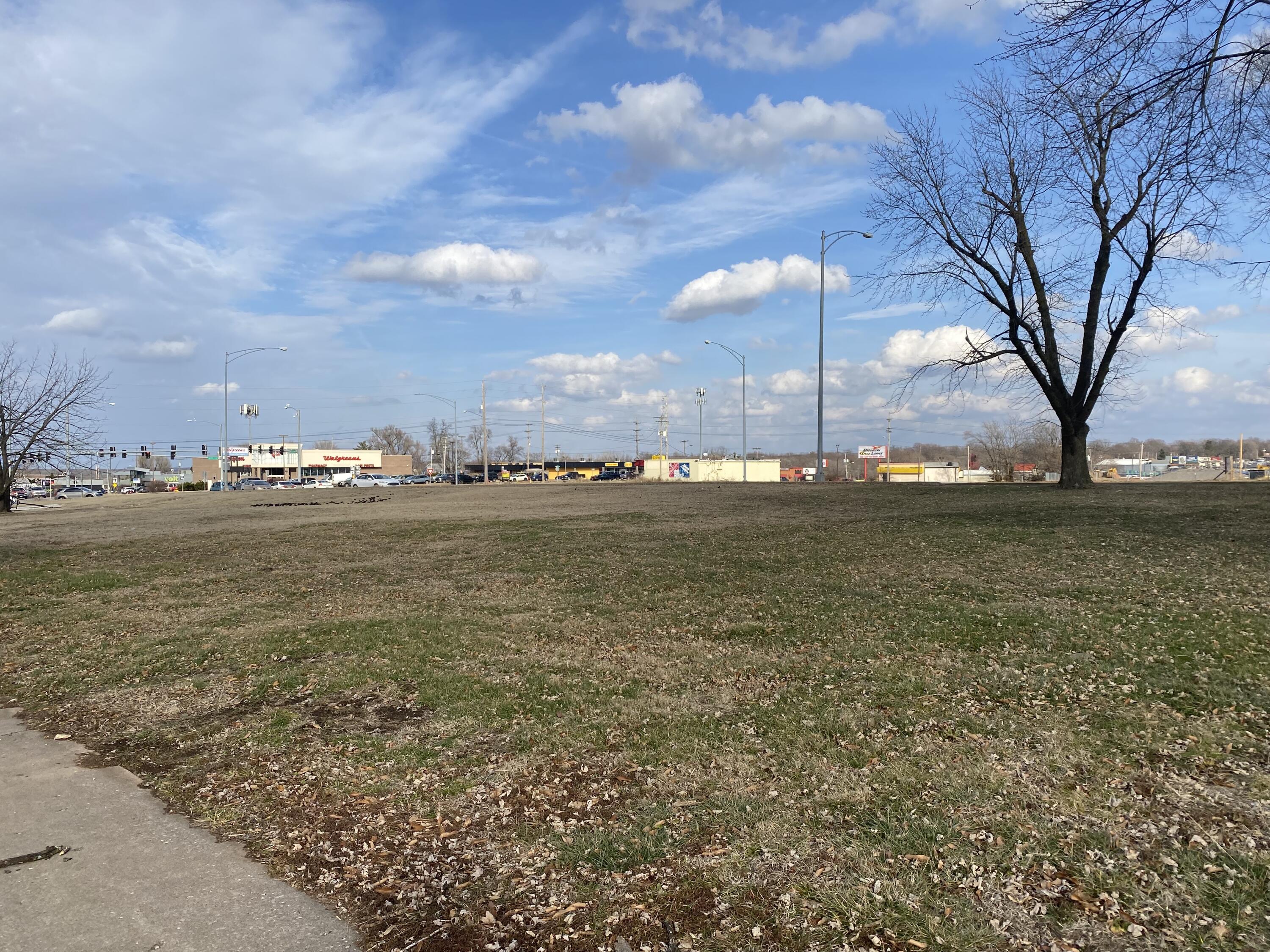 Photo 15 - Land for sale – 1624 W Kearney Street  Springfield, MO