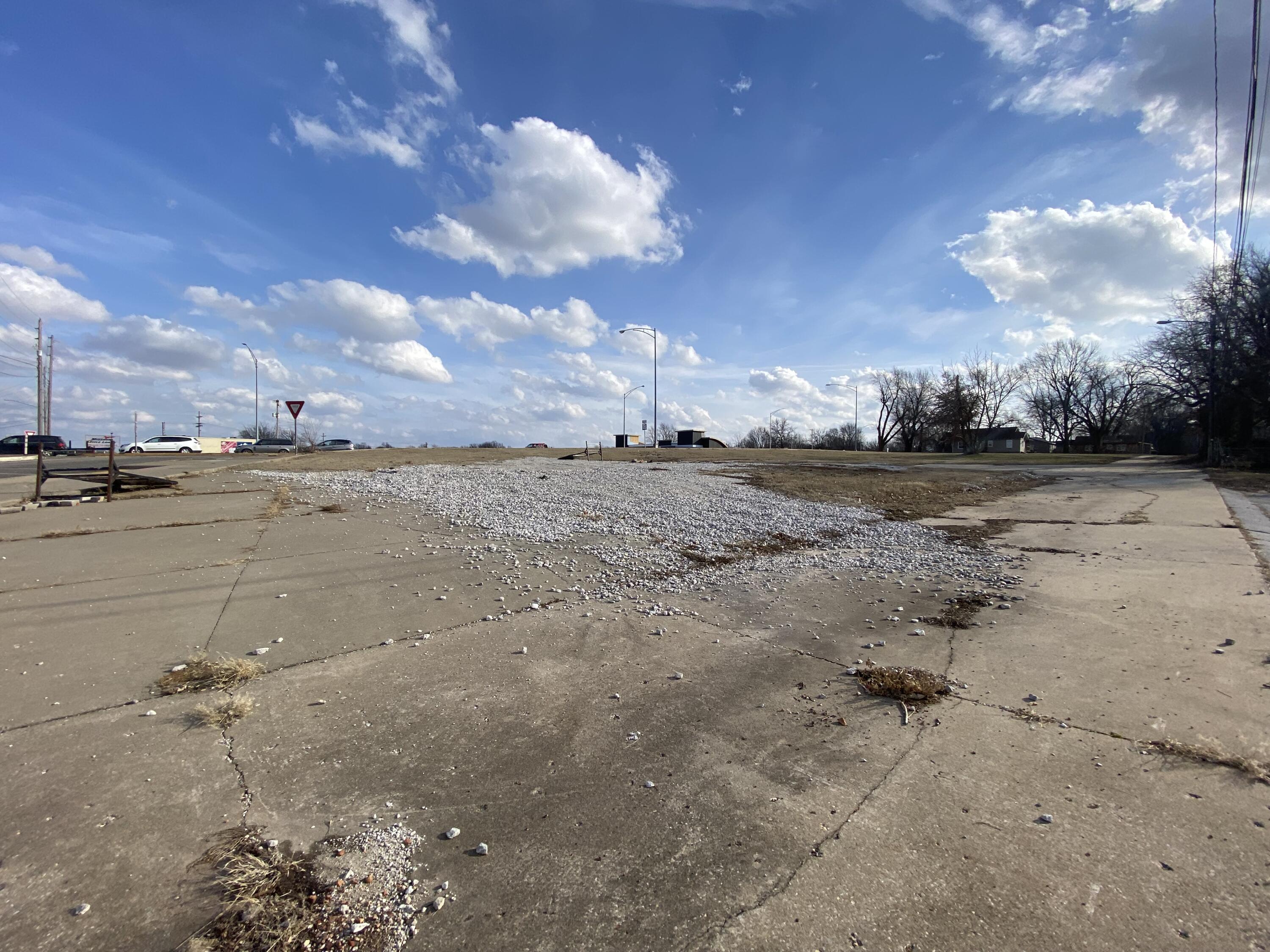 Photo 17 - Land for sale – 1624 W Kearney Street  Springfield, MO