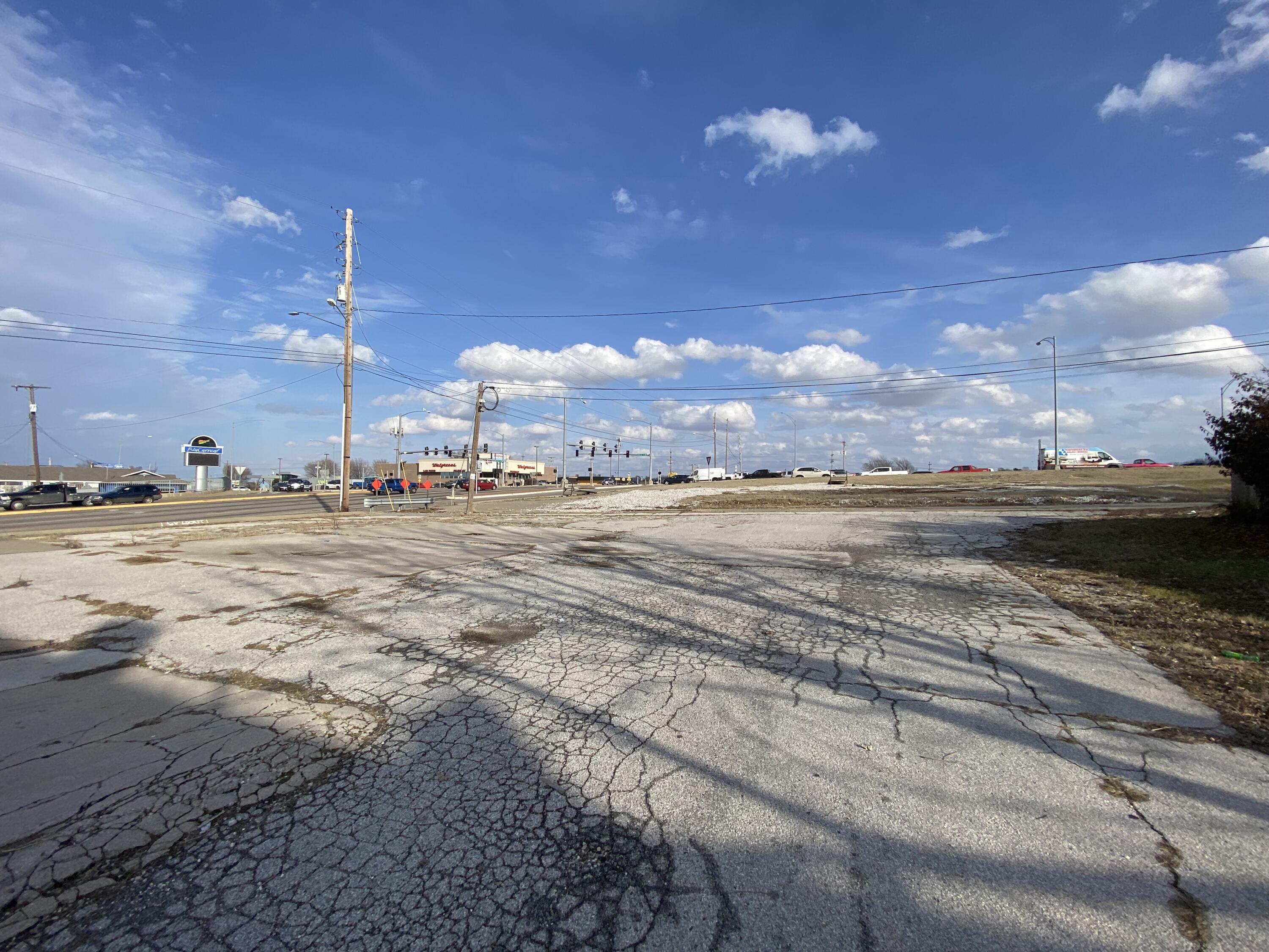 Photo 18 - Land for sale – 1624 W Kearney Street  Springfield, MO
