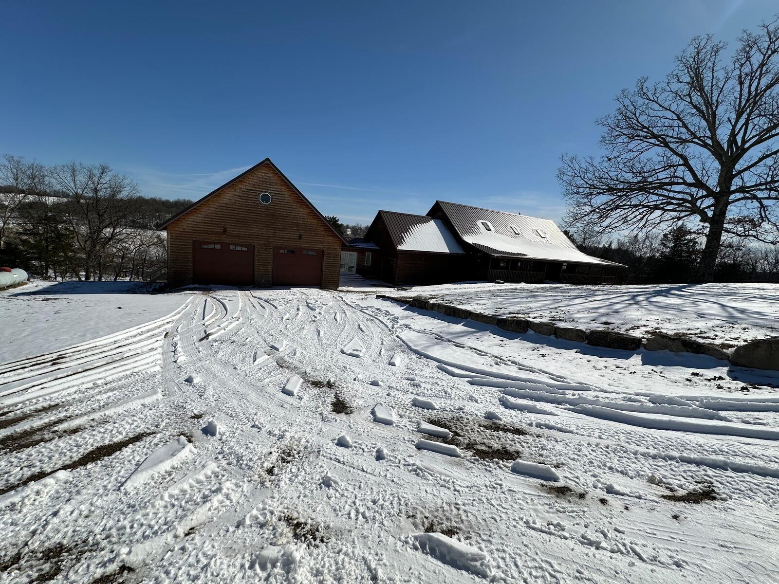 Photo 102 - Residential for sale – 300  Round Up Lane   Bakersfield, MO