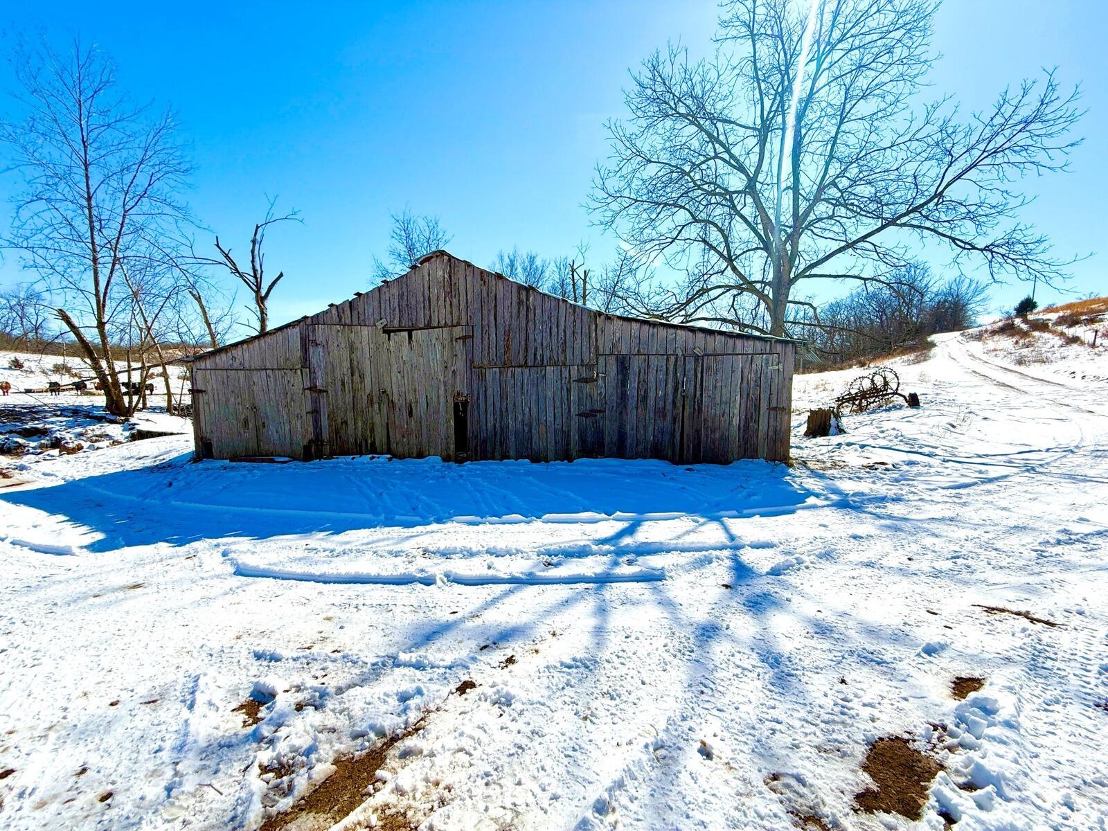 Photo 106 - Residential for sale – 300  Round Up Lane   Bakersfield, MO