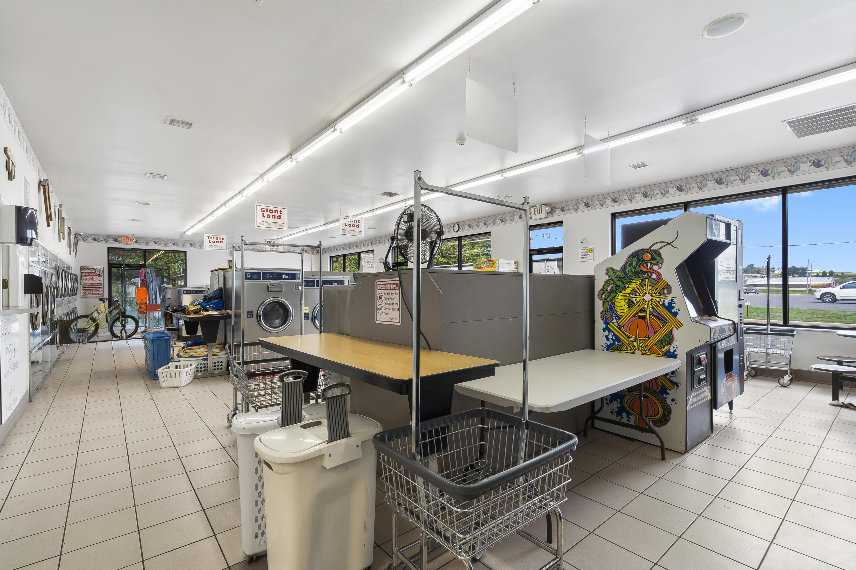 Photo 9 - Commercial Sale for sale – 1711  Porter Wagoner   West Plains, MO