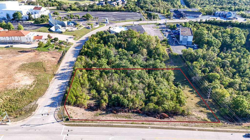 Photo 2 - Land for sale – 000  Shepherd Of The Hills Expressway  Branson, MO