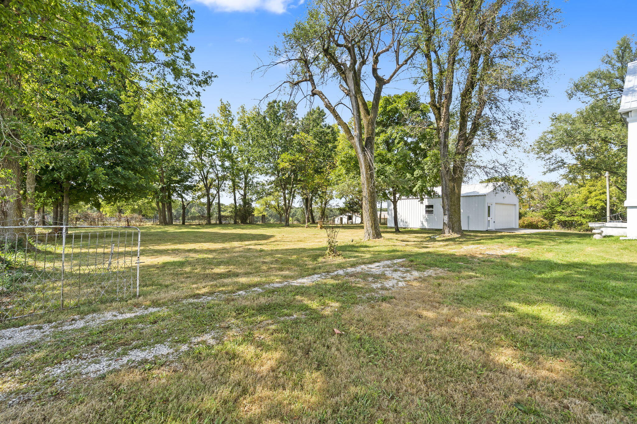 Photo 25 - Farm for sale – 16311  Sunburst Road   Lebanon, MO