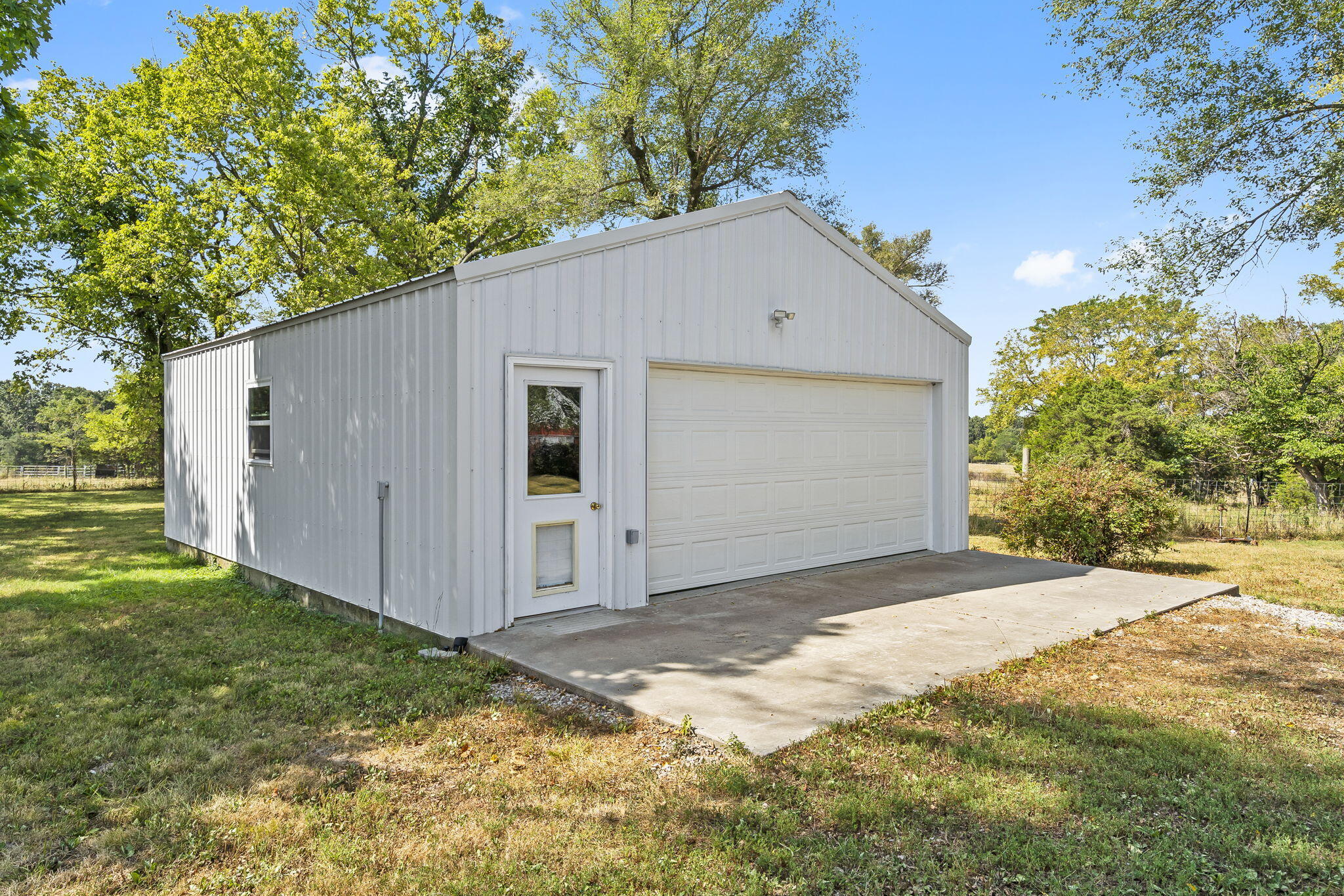 Photo 27 - Farm for sale – 16311  Sunburst Road   Lebanon, MO