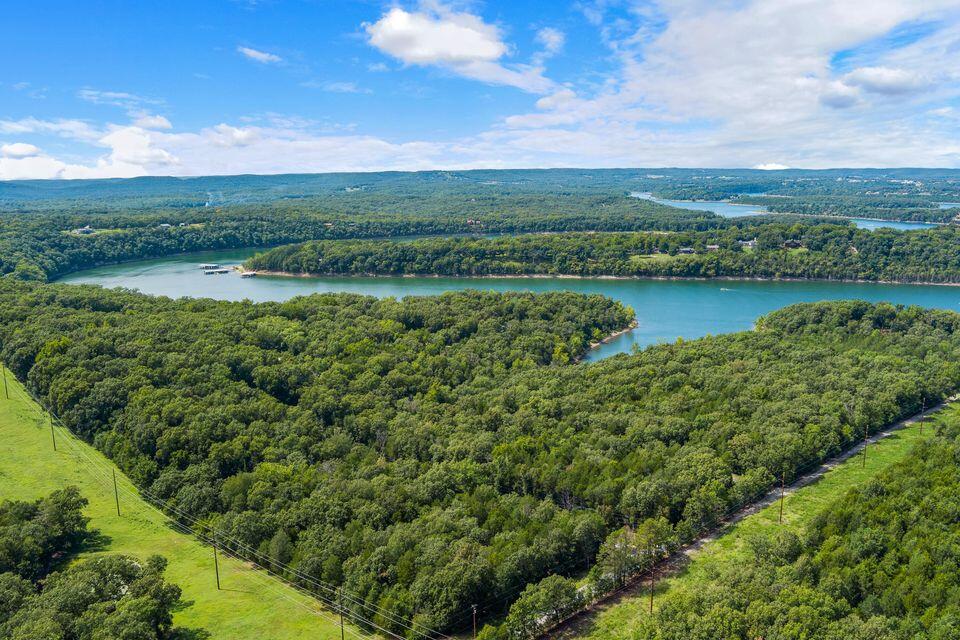 Land for sale – 000  Pecan Lane  Golden, MO