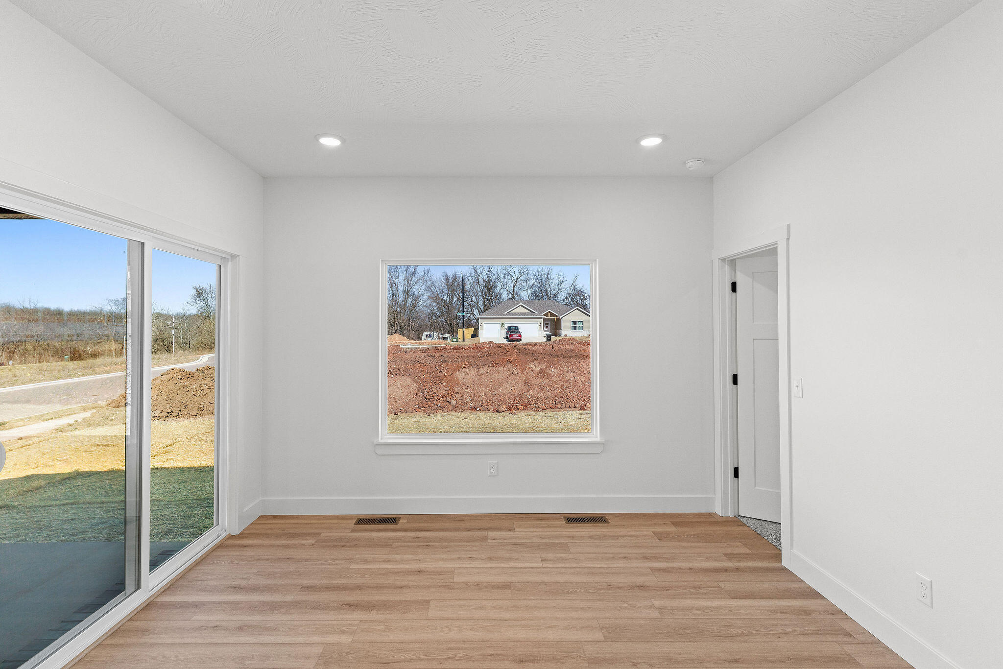 Photo 13 - Residential for sale – 174 E Kelce Lane  Republic, MO