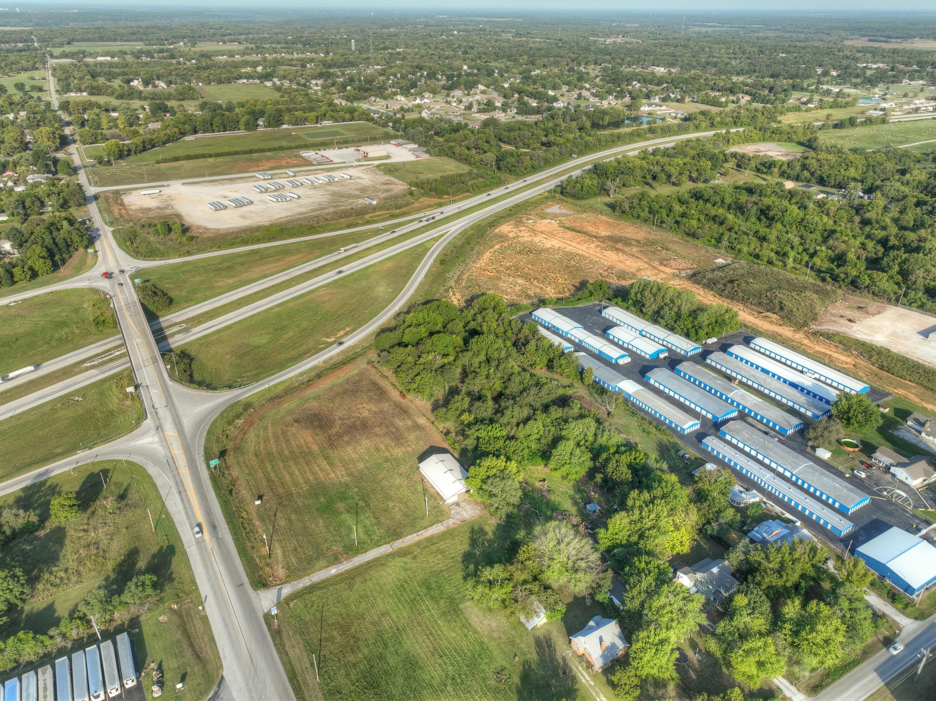 Photo 11 - Commercial Sale for sale – 1373 W Fairview Avenue  Carthage, MO